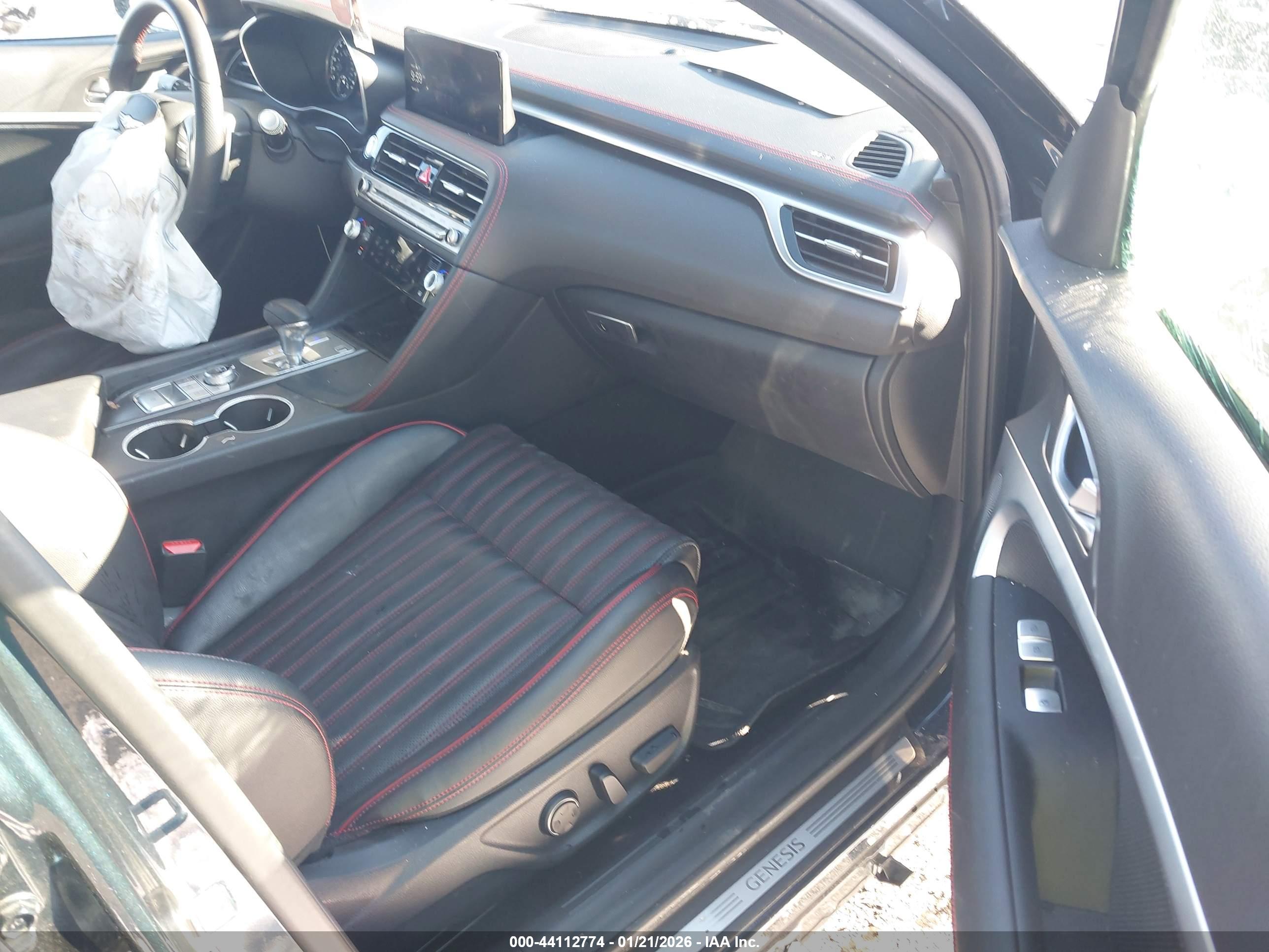 GENESIS G70 image 5