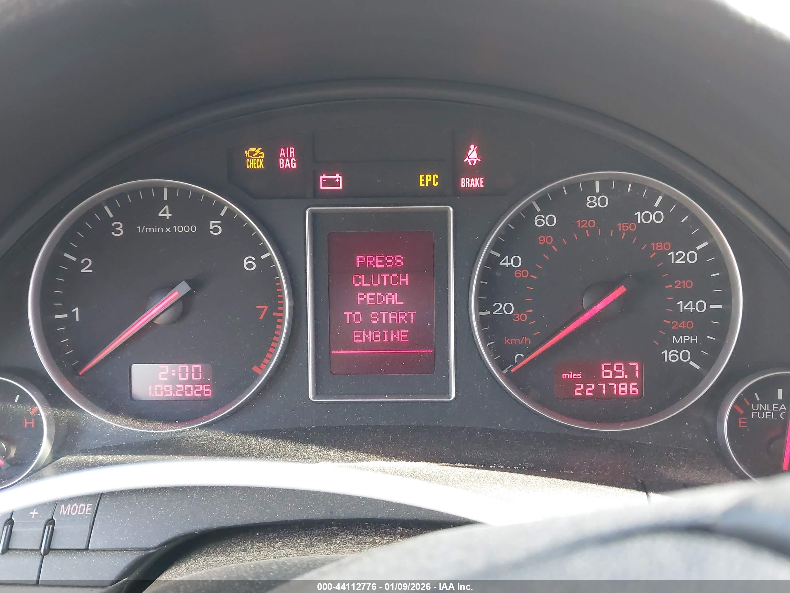 AUDI A4 image 7