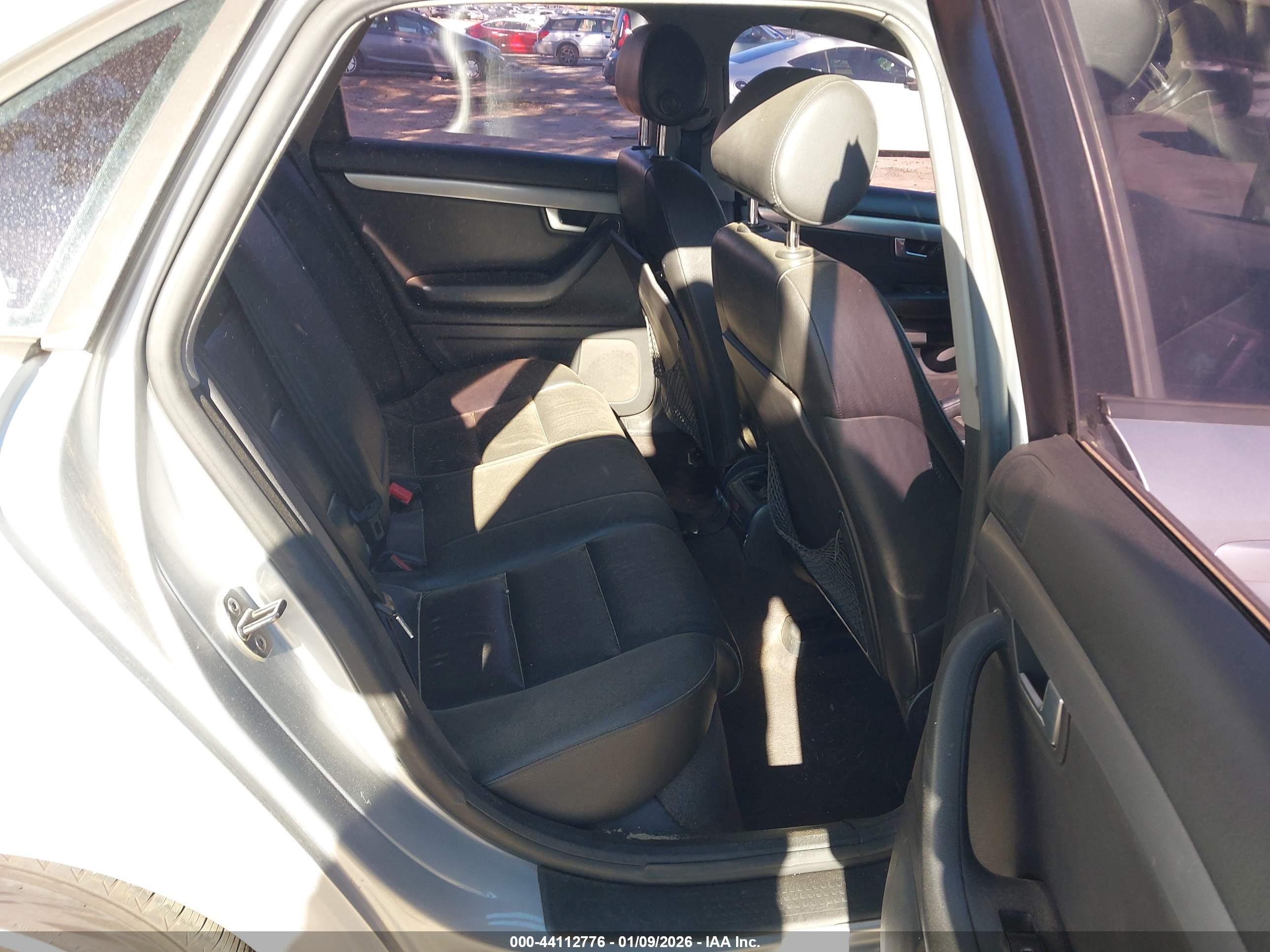 AUDI A4 image 8