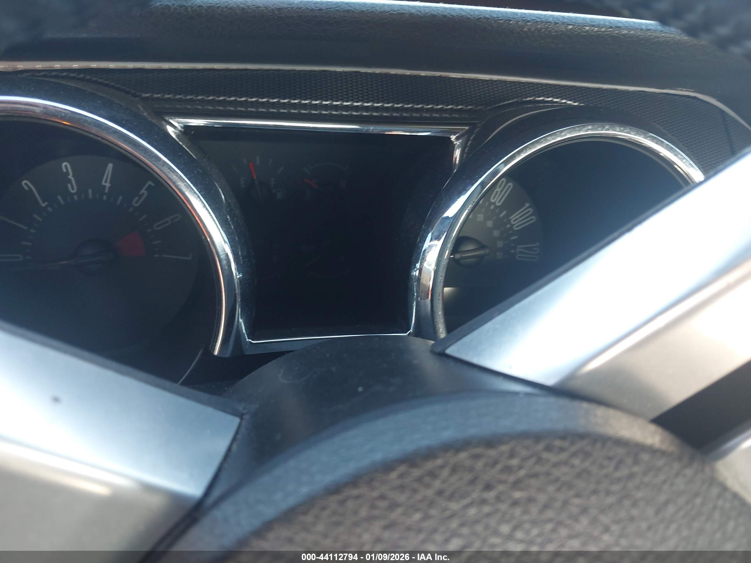 FORD MUSTANG image 7