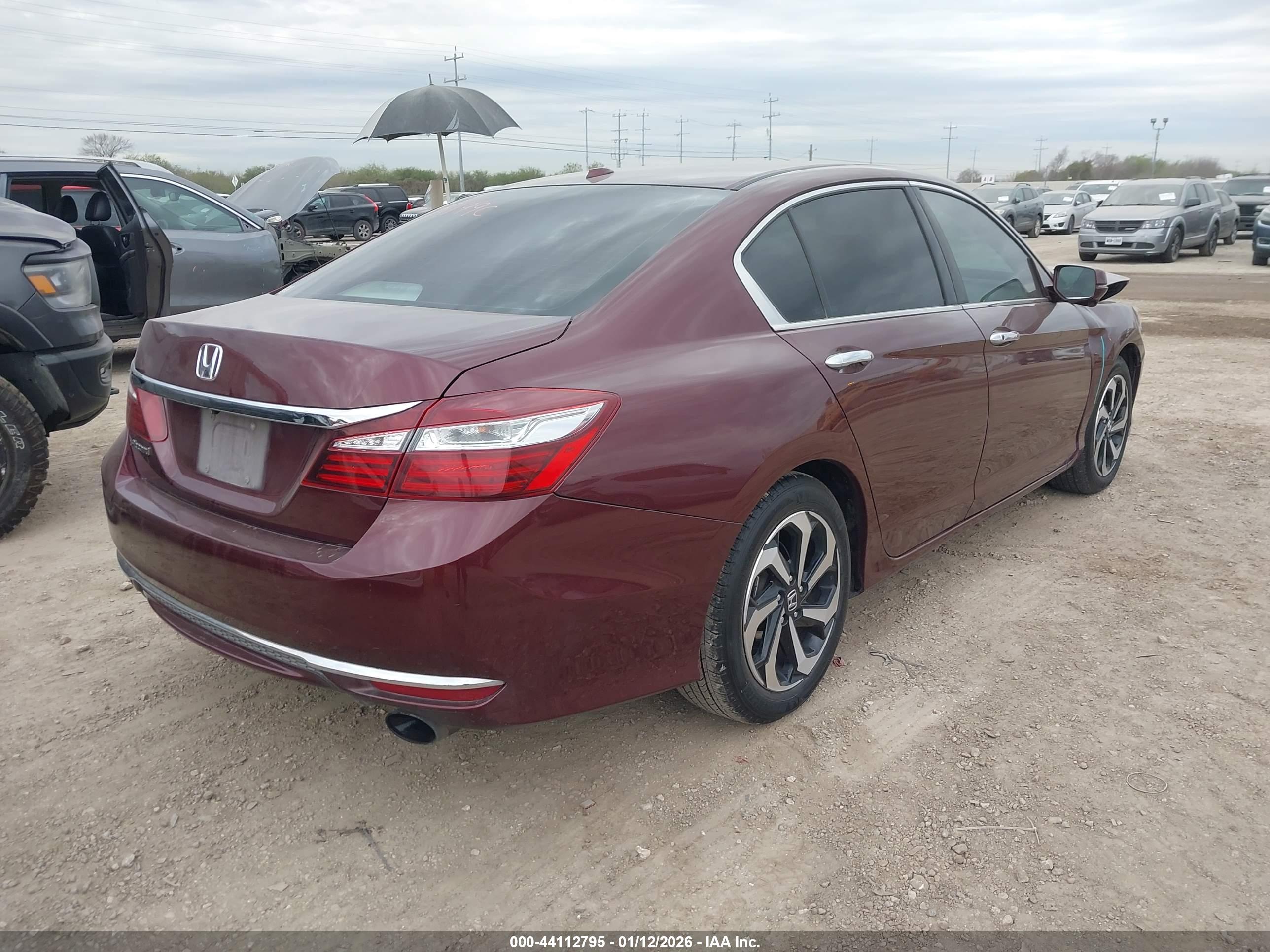 HONDA ACCORD image 4