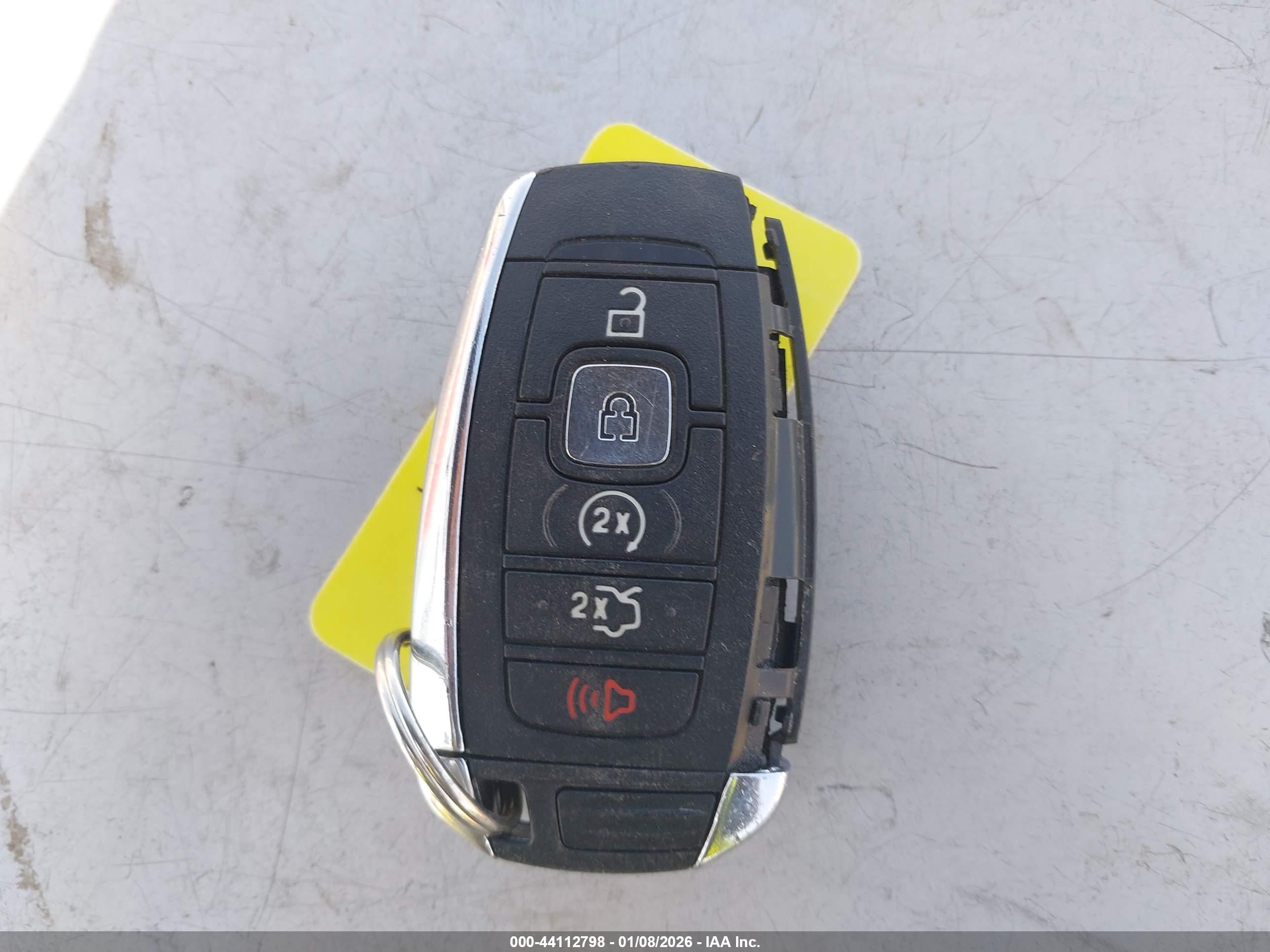 LINCOLN MKC image 11