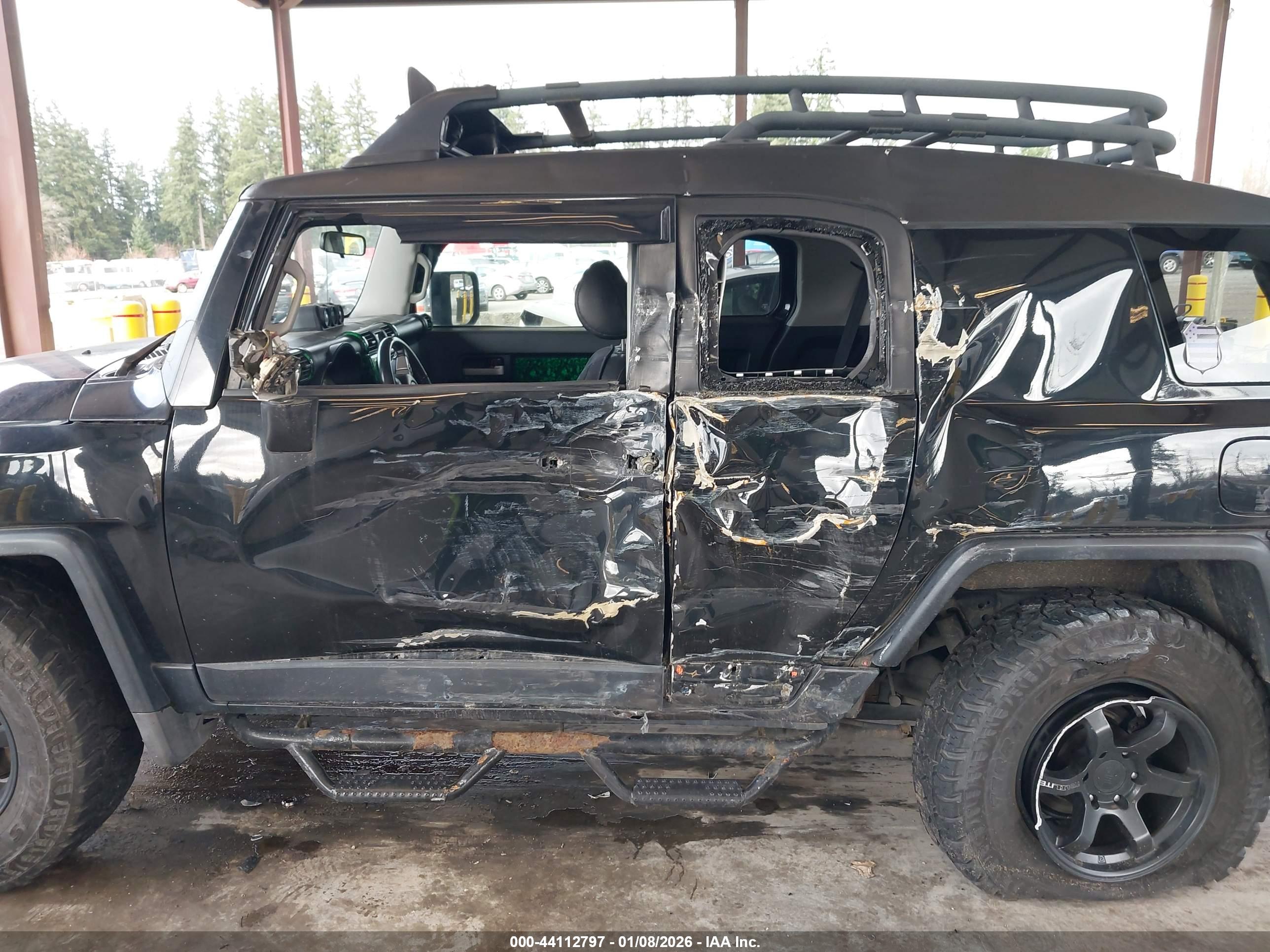 TOYOTA FJ image 6