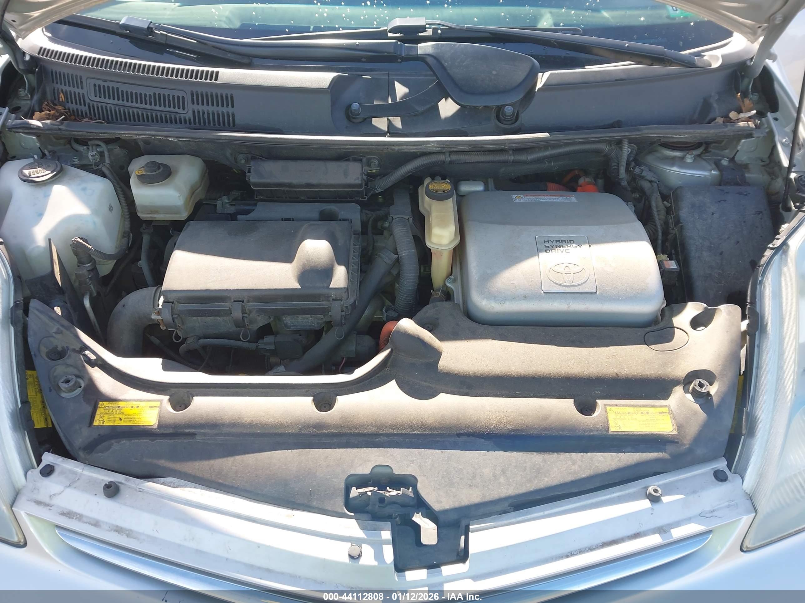 TOYOTA PRIUS image 10