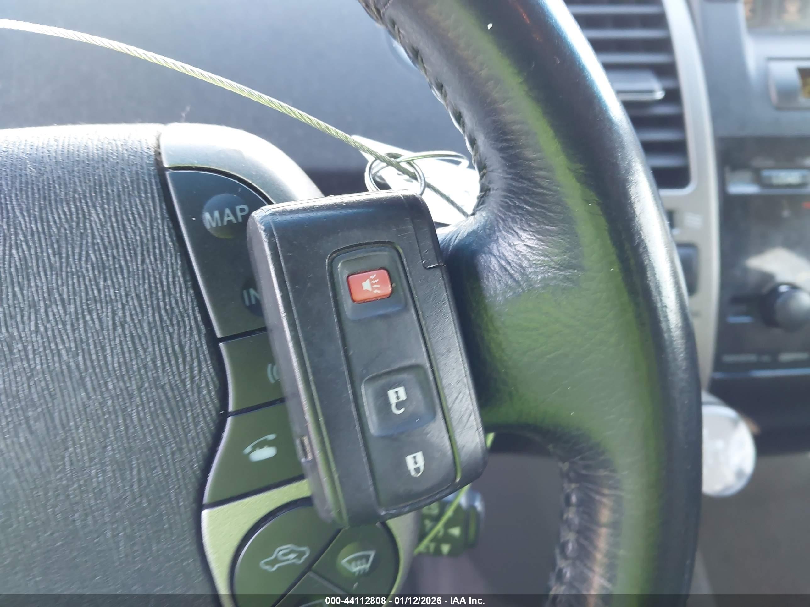 TOYOTA PRIUS image 11