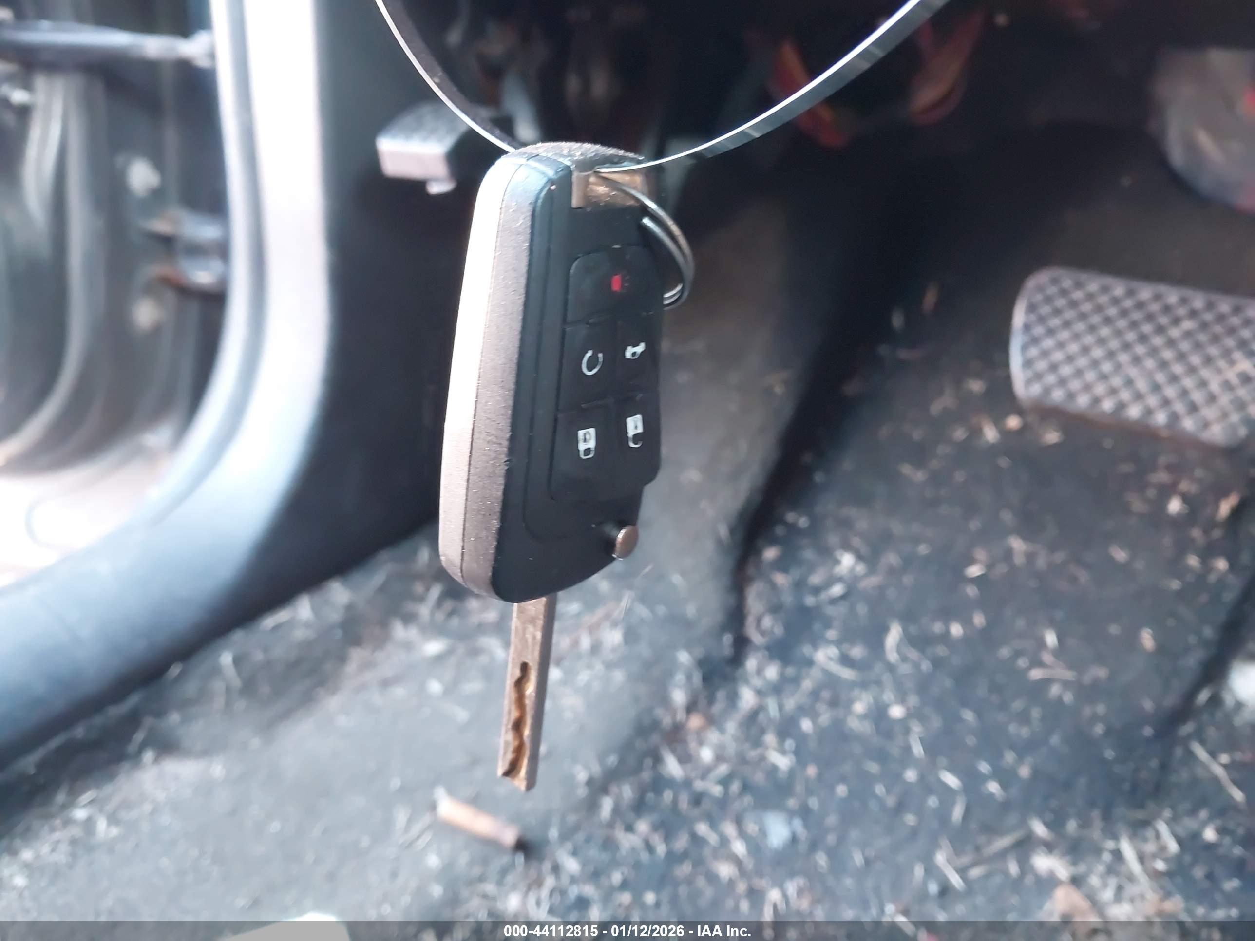 GMC TERRAIN image 11