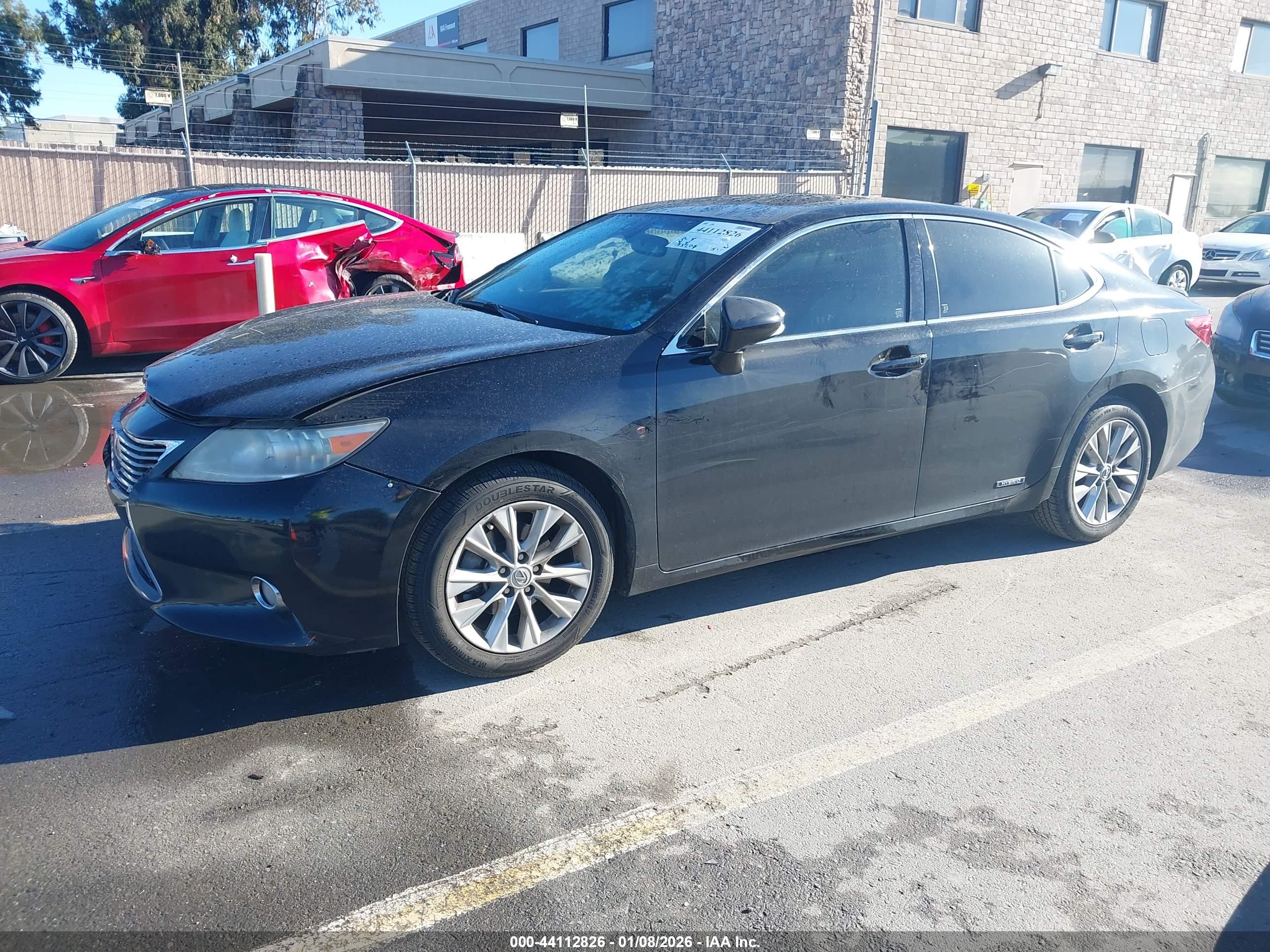 LEXUS ES image 2