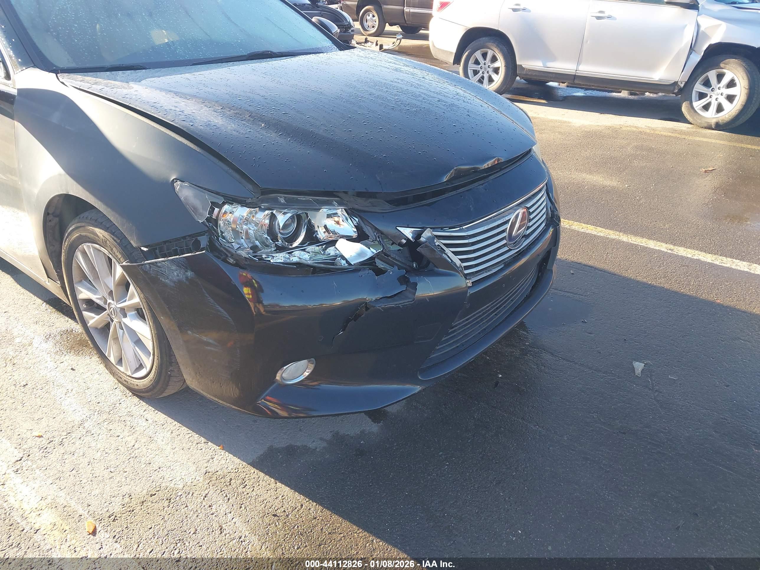 LEXUS ES image 6