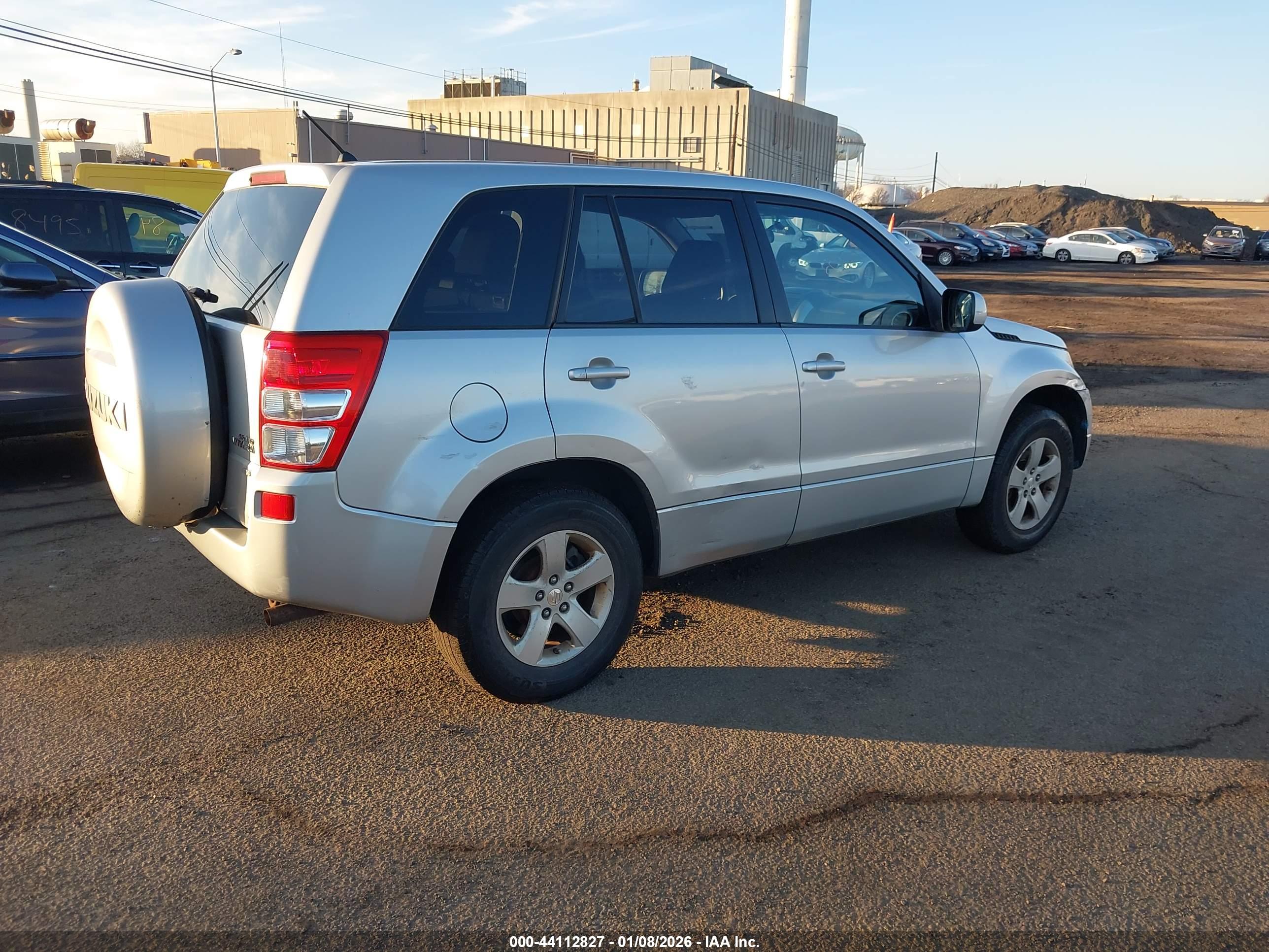 SUZUKI GRAND image 4