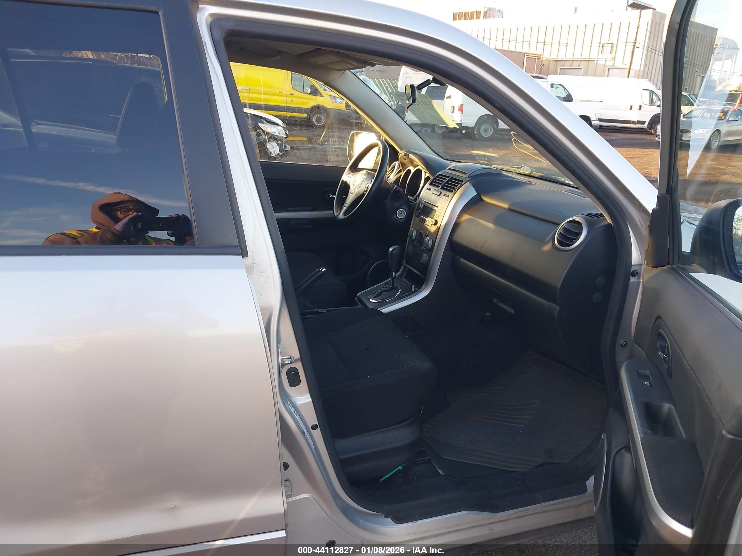 SUZUKI GRAND image 5