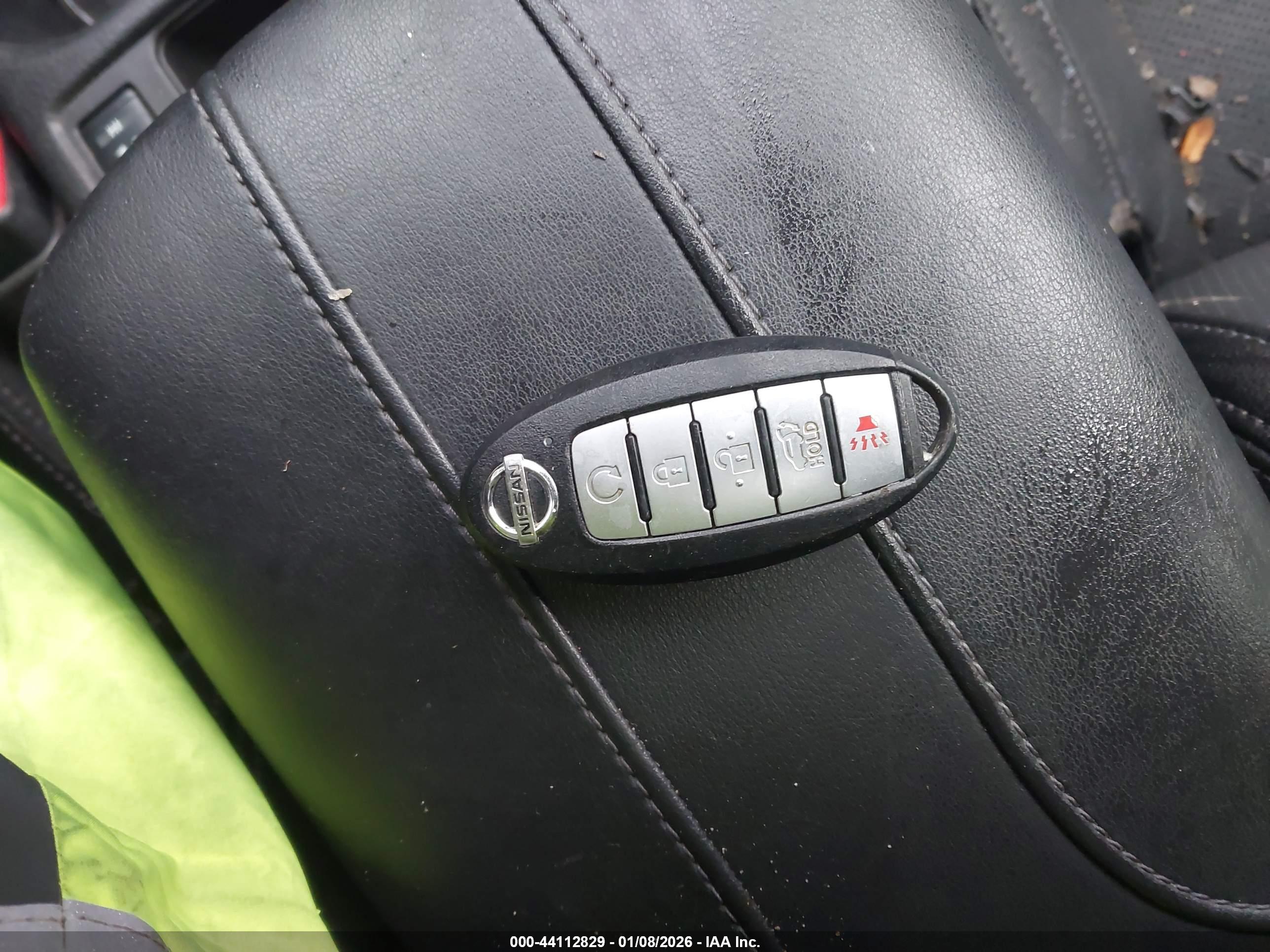 NISSAN ROGUE image 11