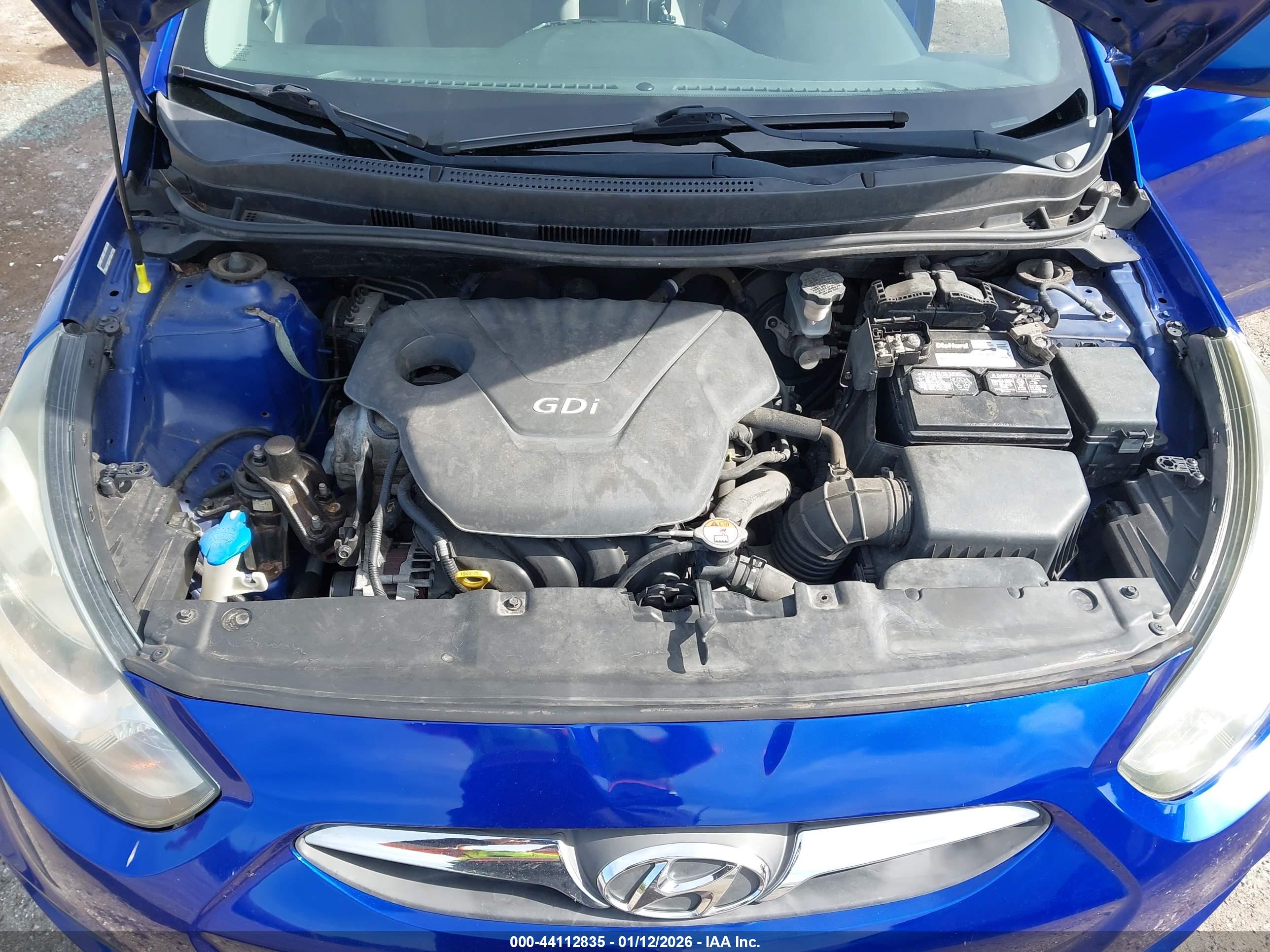 HYUNDAI ACCENT image 10