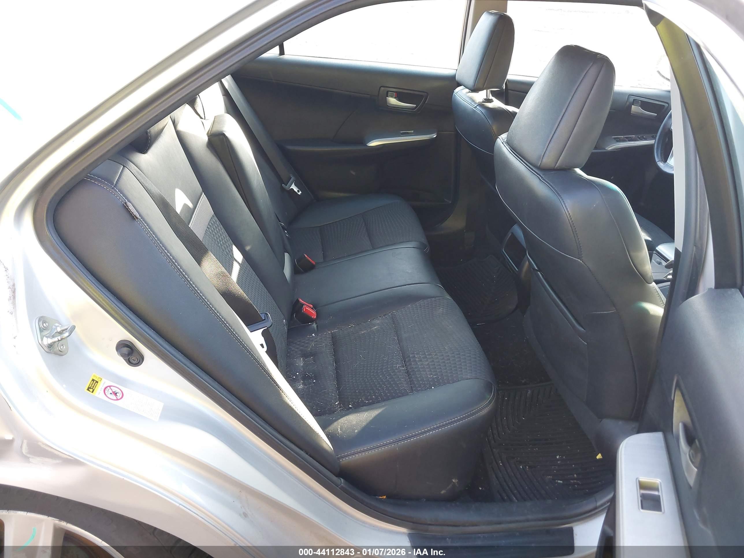 TOYOTA CAMRY image 8