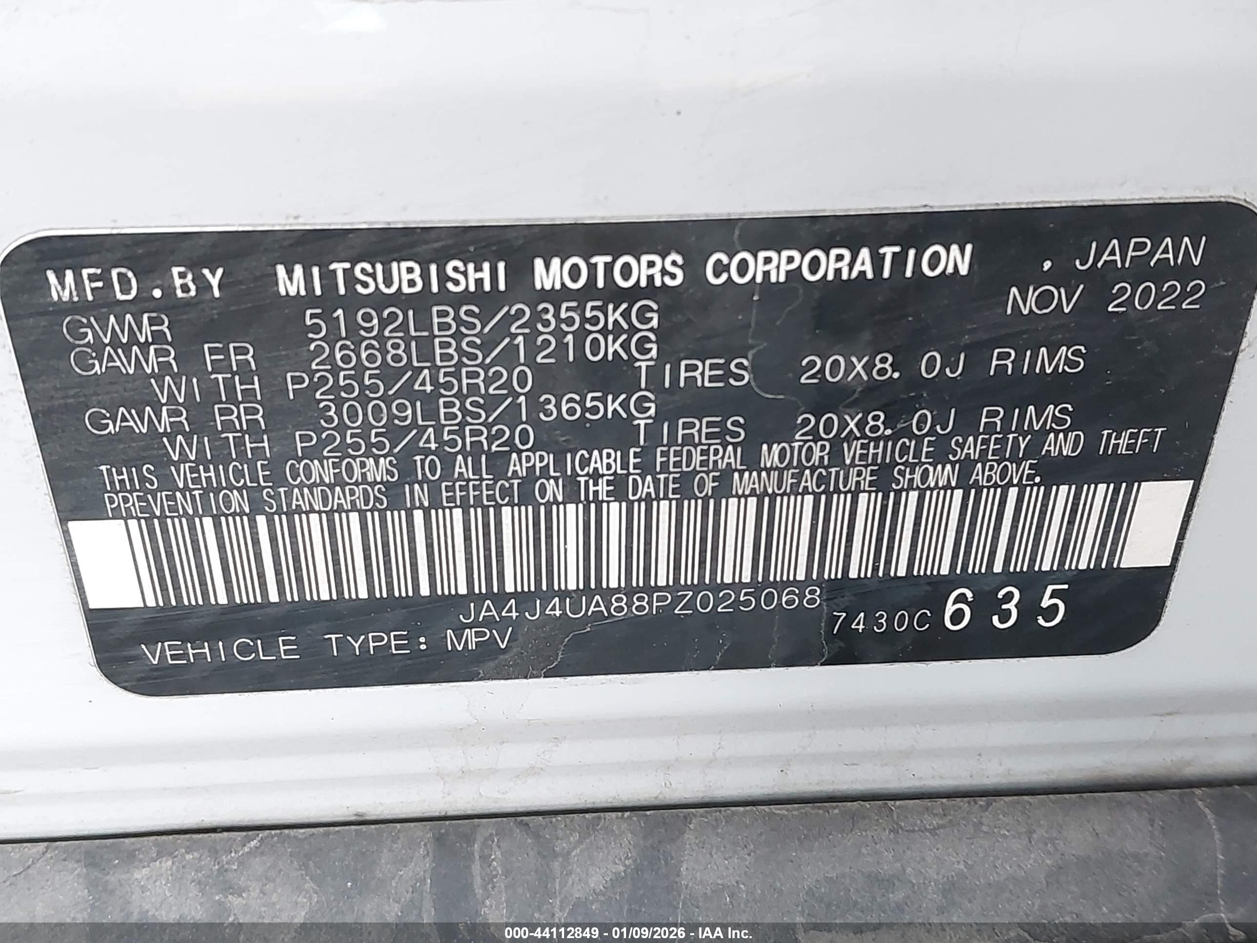 MITSUBISHI OUTLANDER image 9
