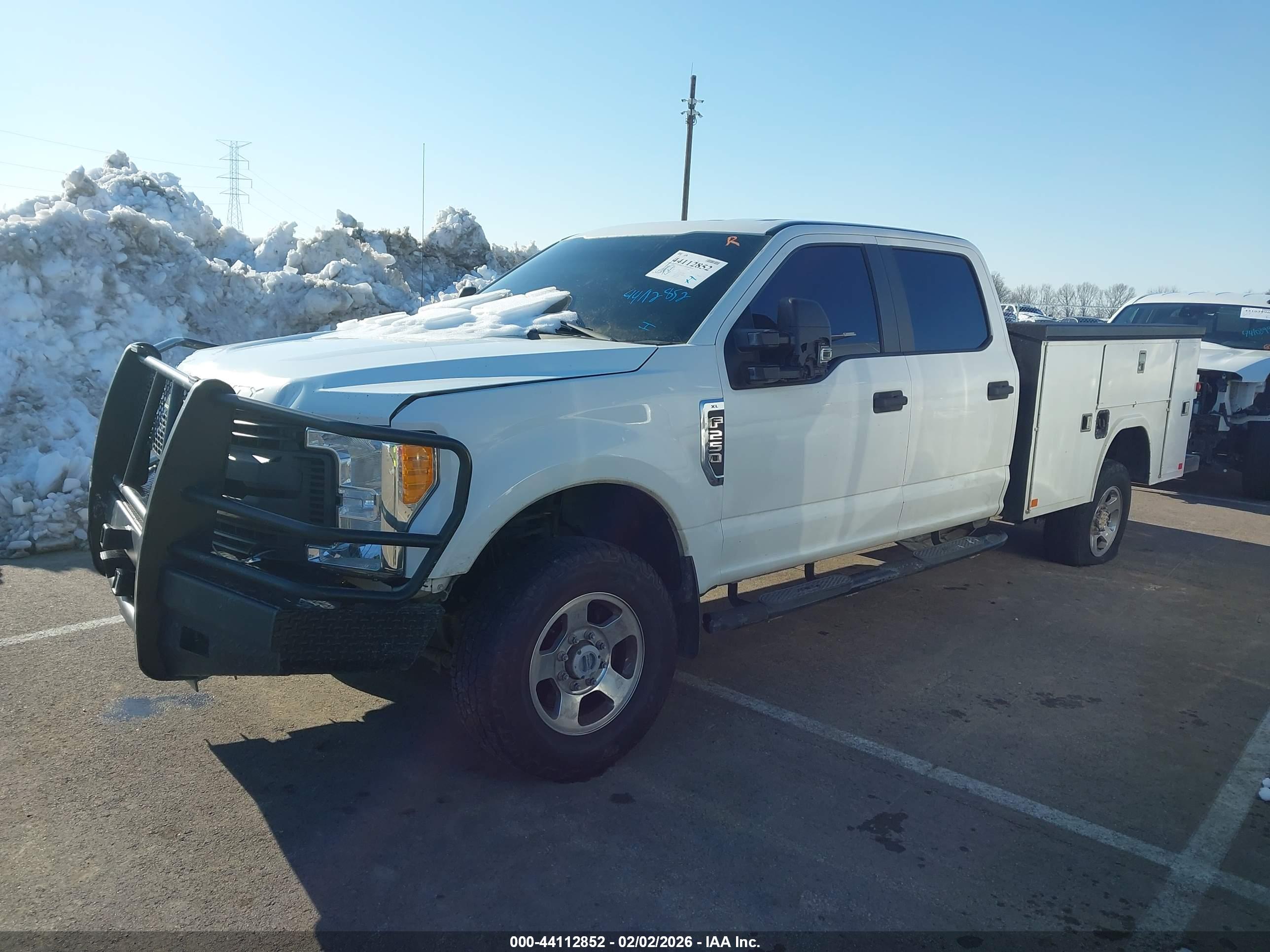 FORD F-250 image 2
