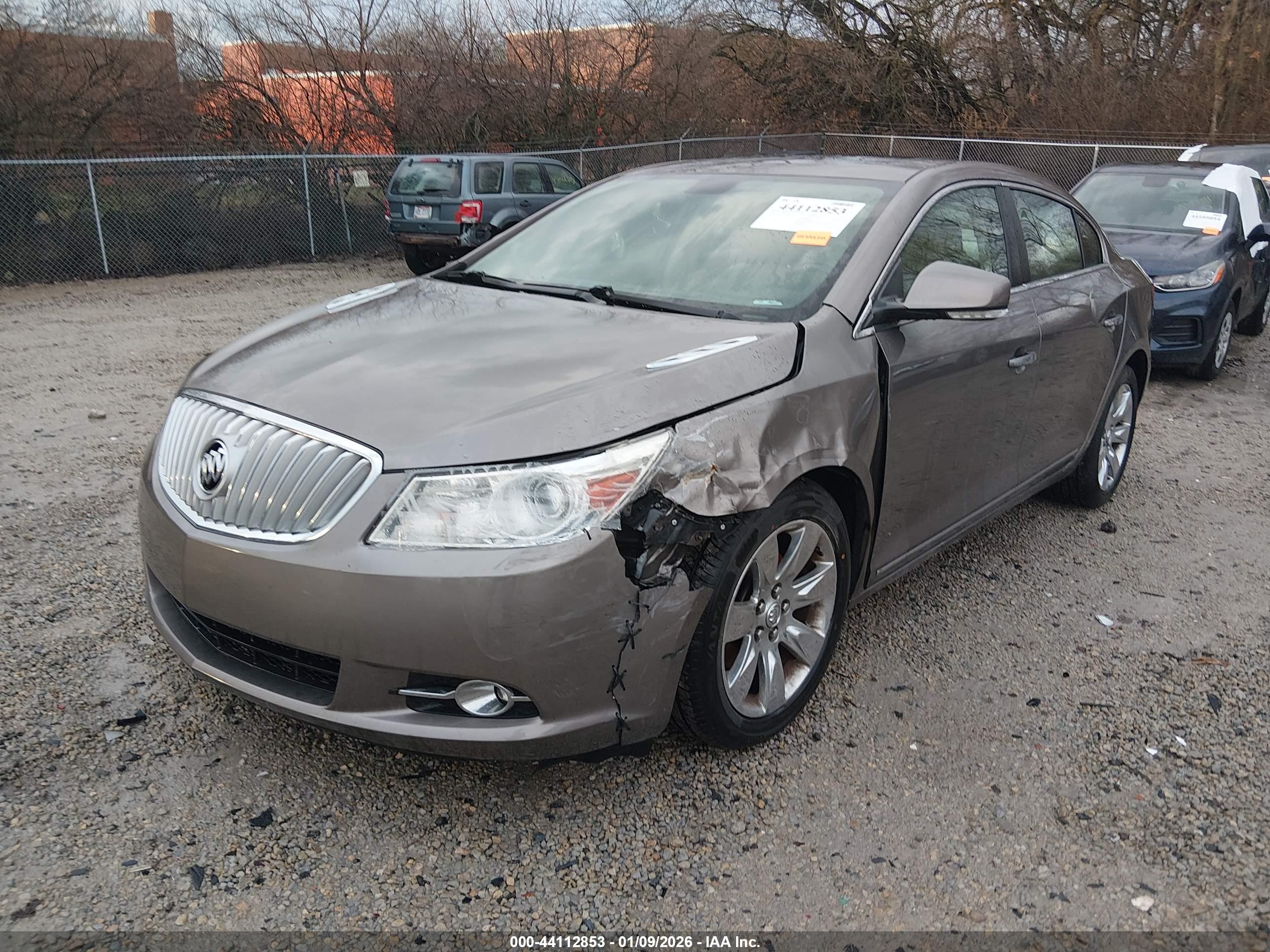 BUICK LACROSSE image 2