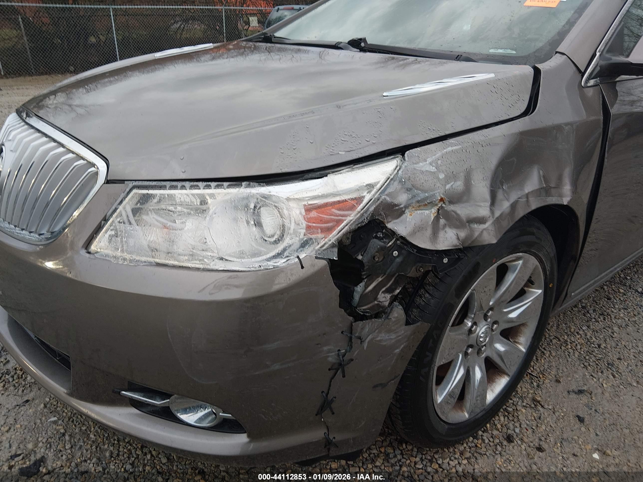 BUICK LACROSSE image 6