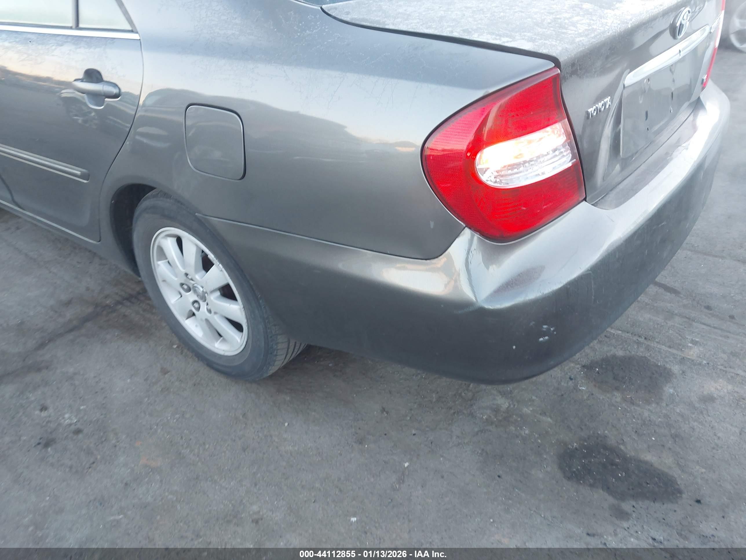 TOYOTA CAMRY image 6