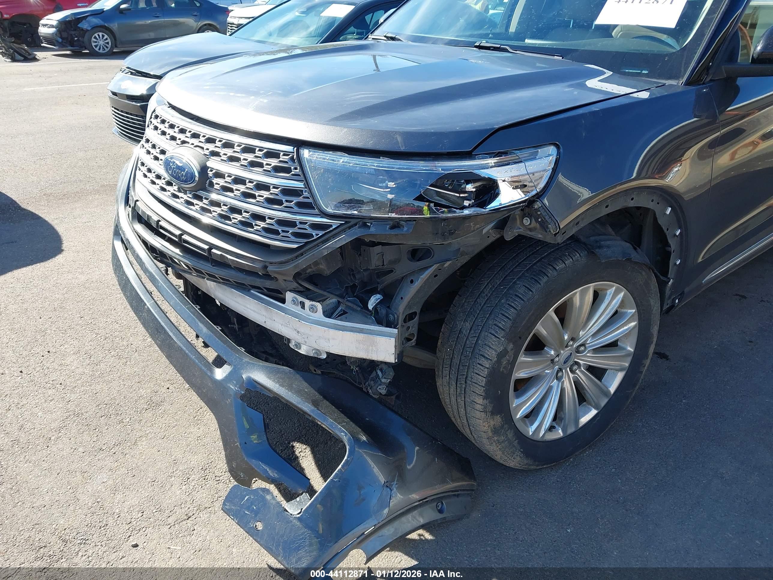 FORD EXPLORER image 6