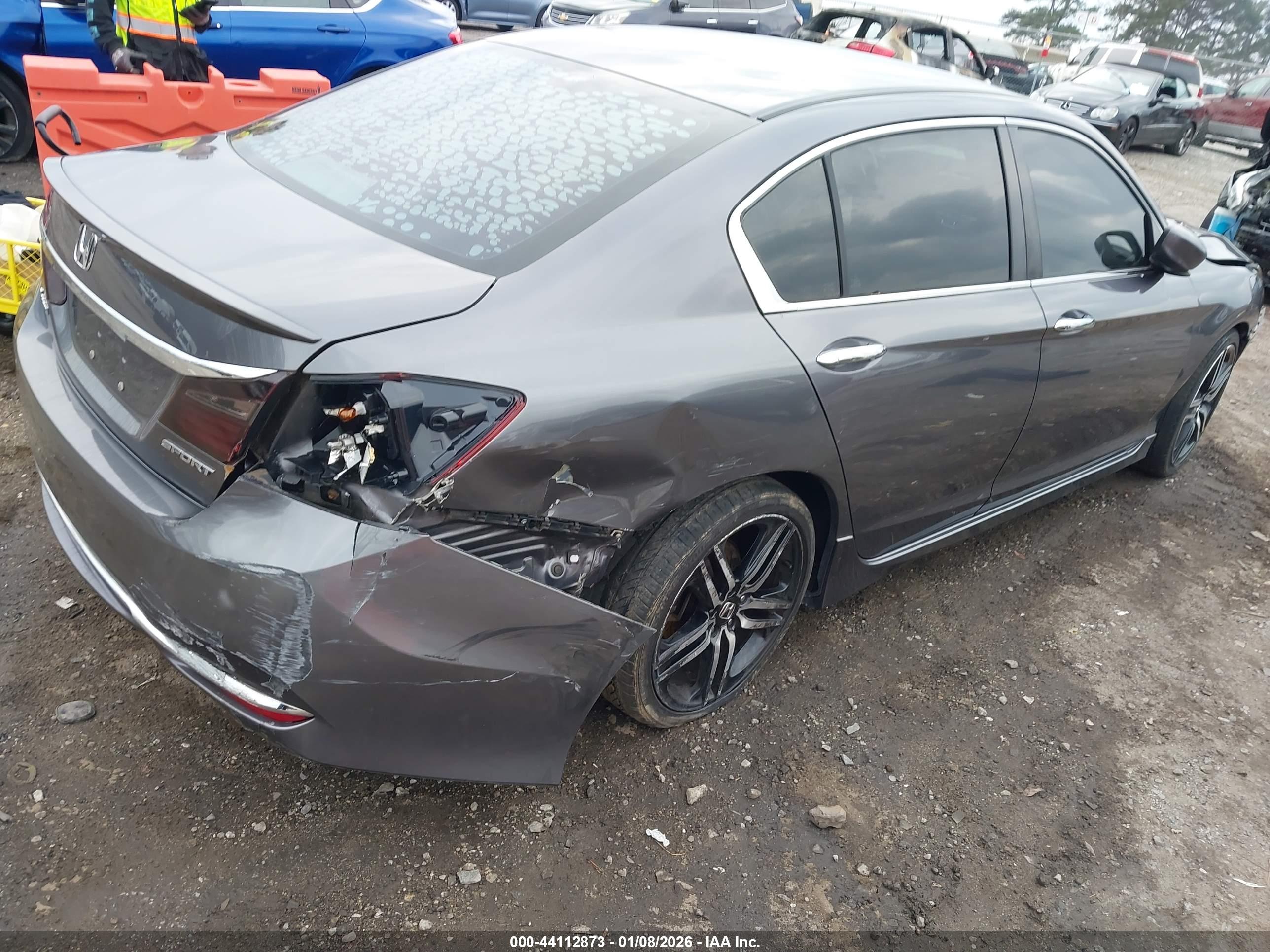 HONDA ACCORD image 4