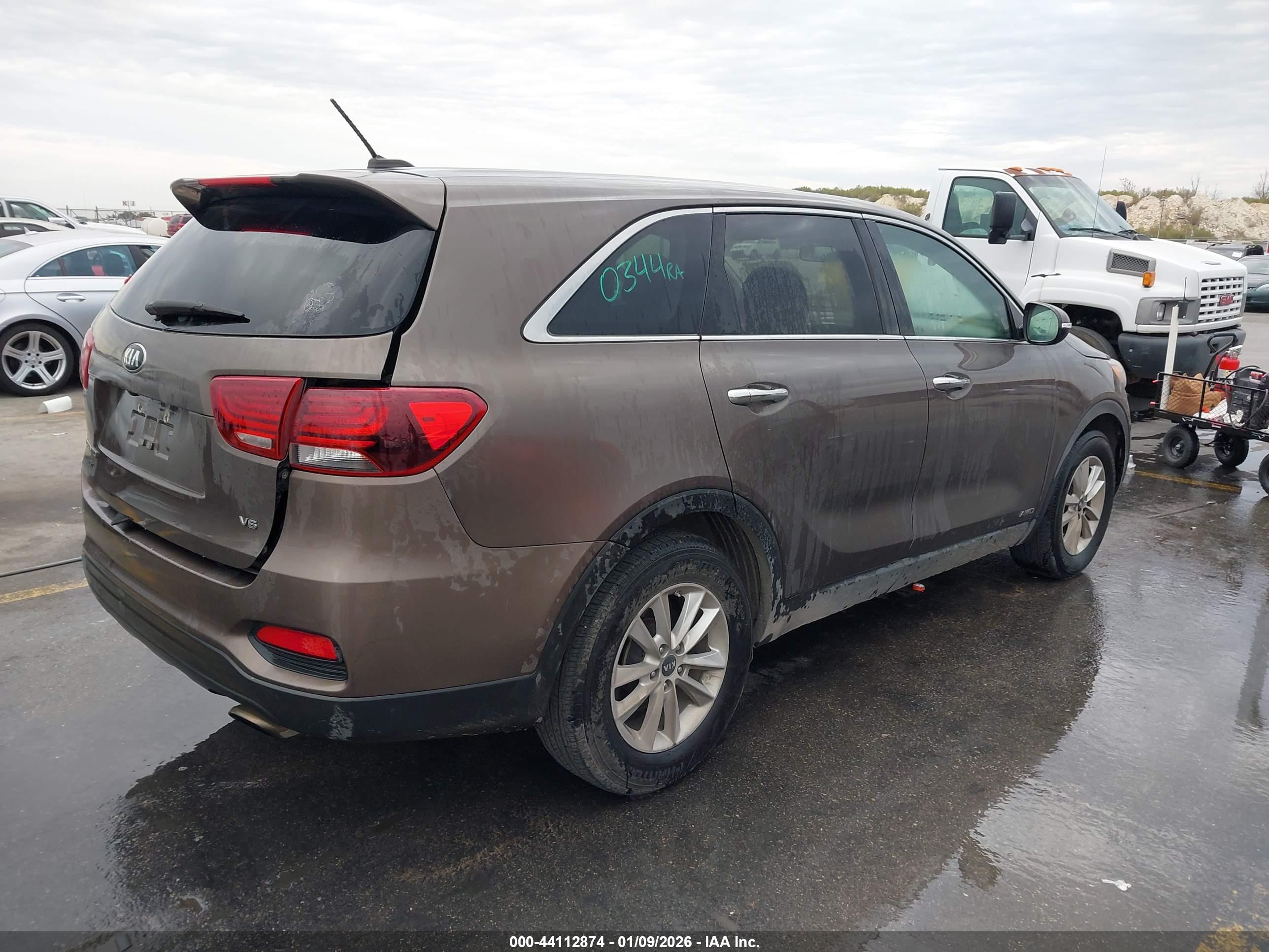 KIA SORENTO image 4