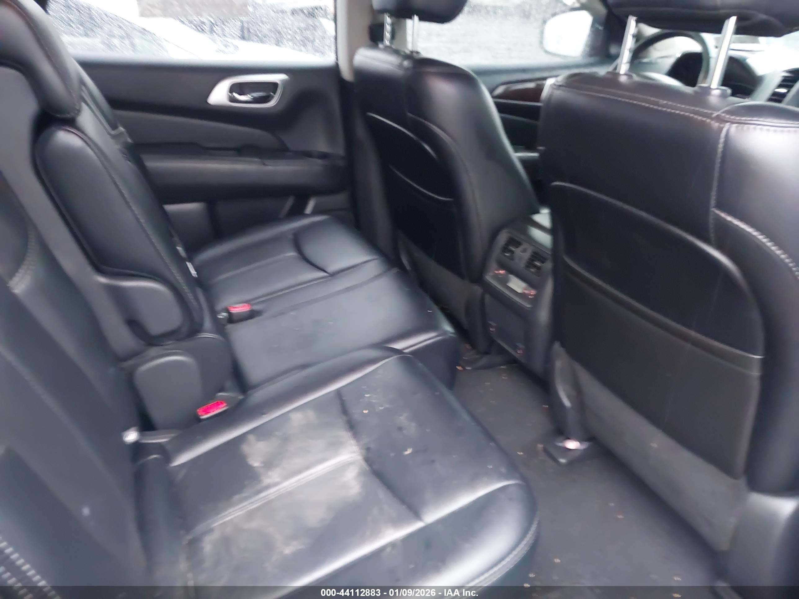 NISSAN PATHFINDER image 8