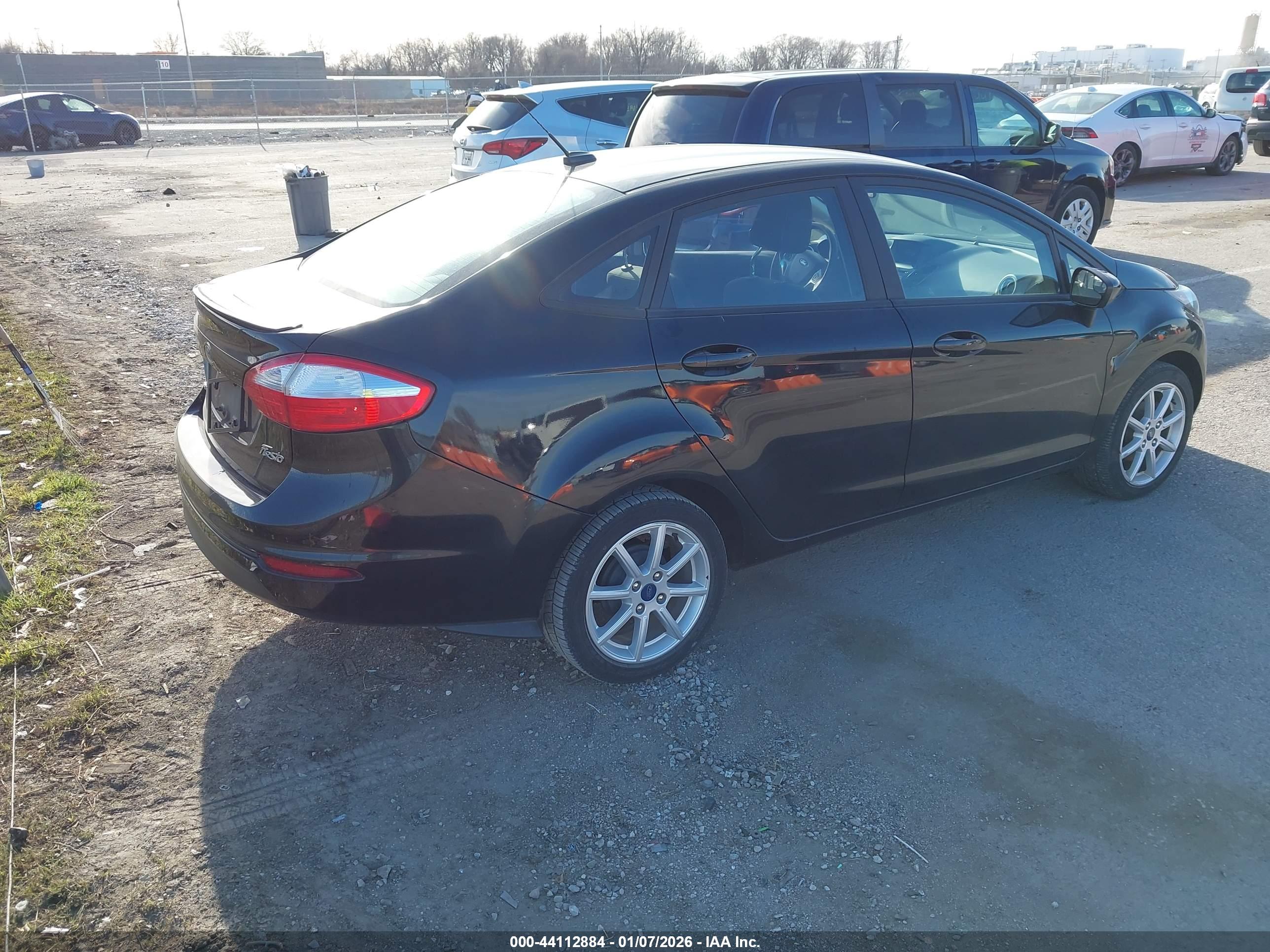 FORD FIESTA image 4