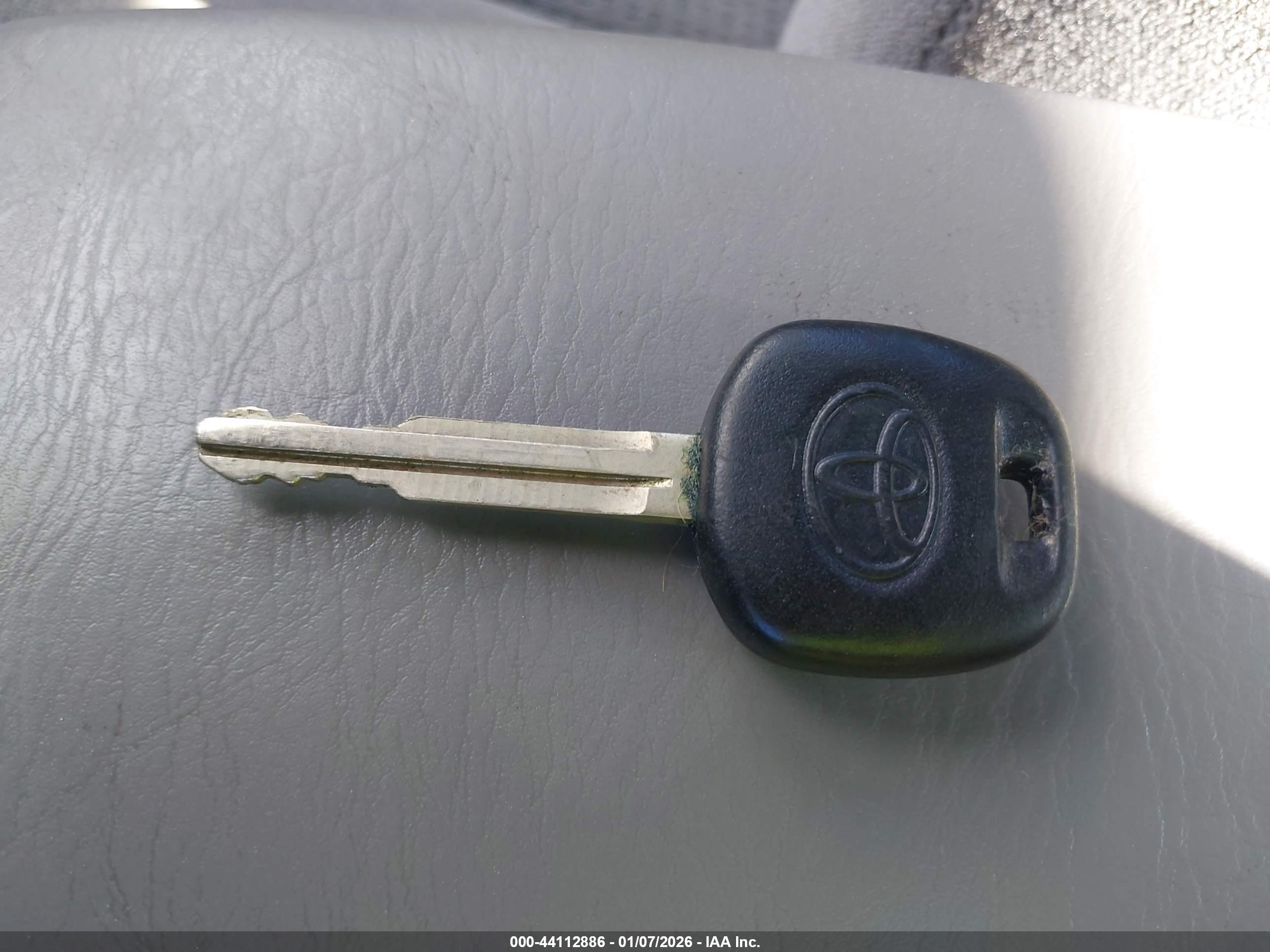 TOYOTA COROLLA image 11
