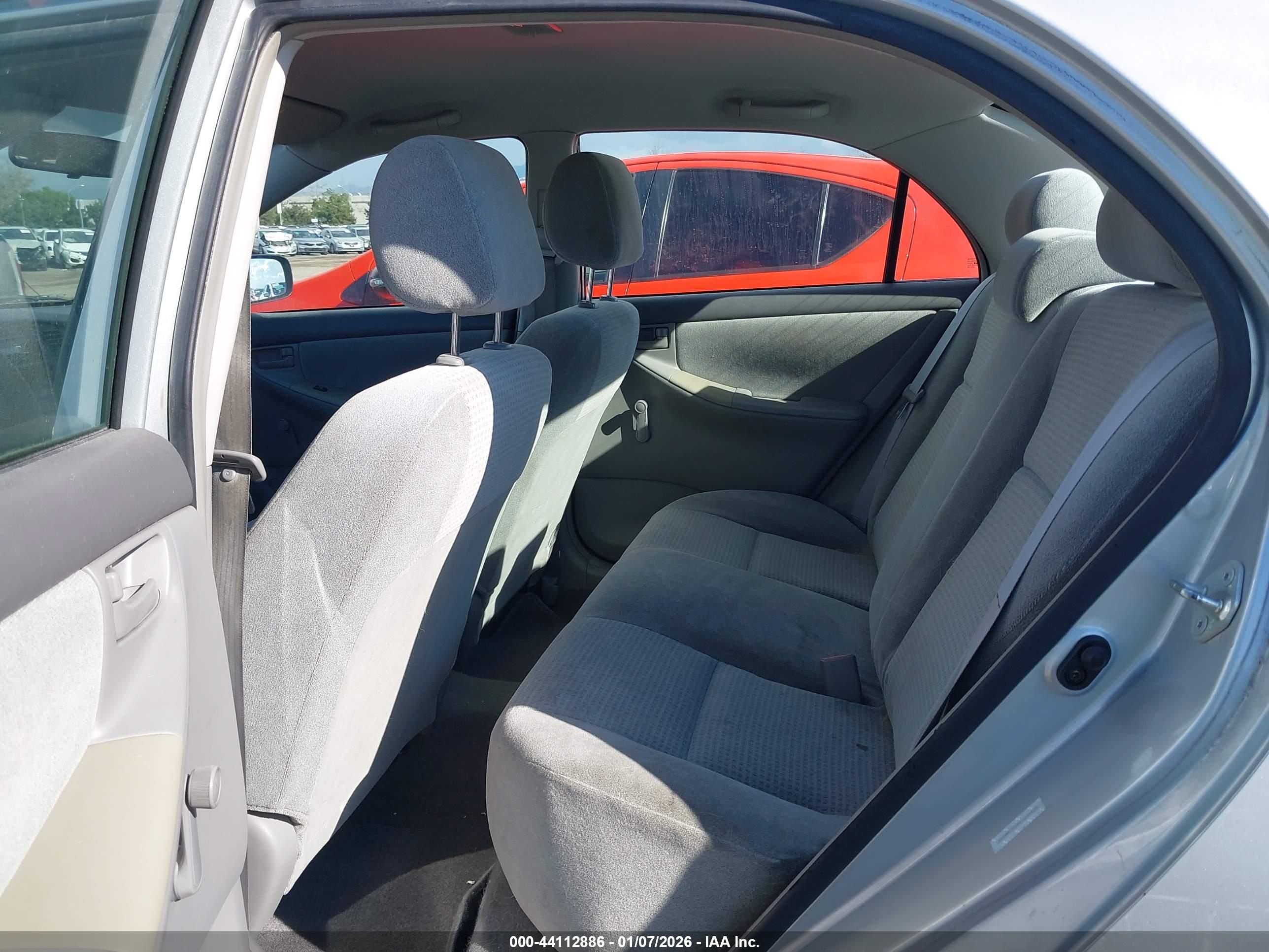 TOYOTA COROLLA image 8