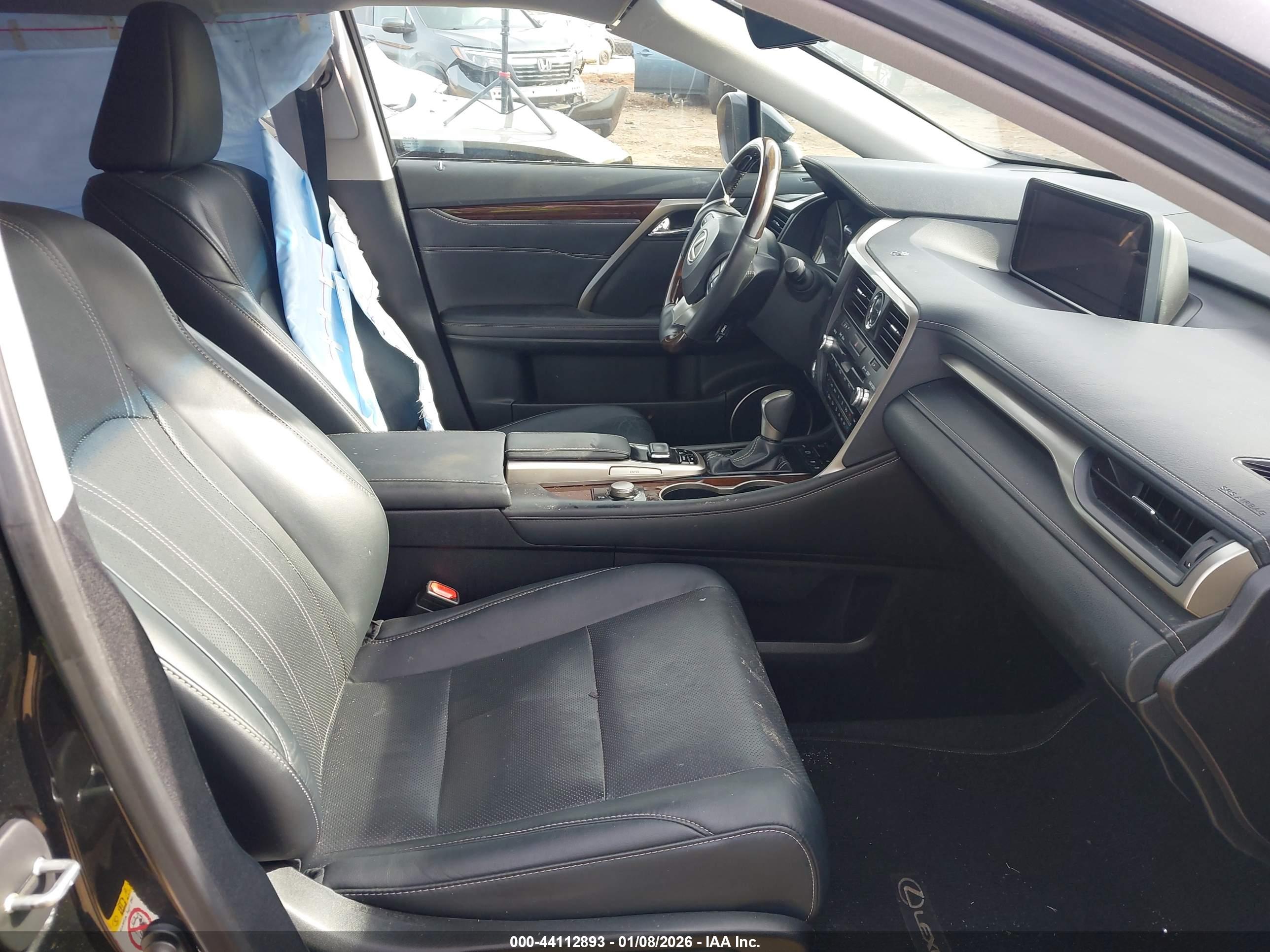 LEXUS RX image 5