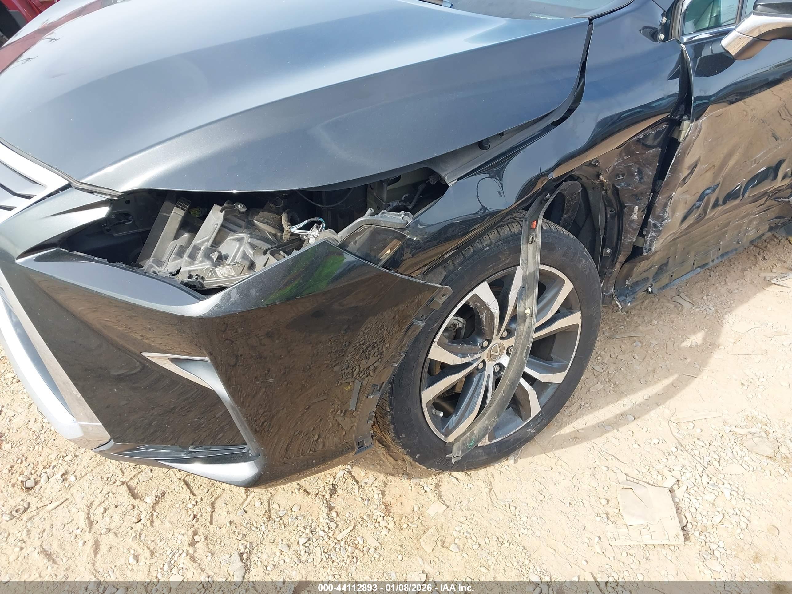 LEXUS RX image 6