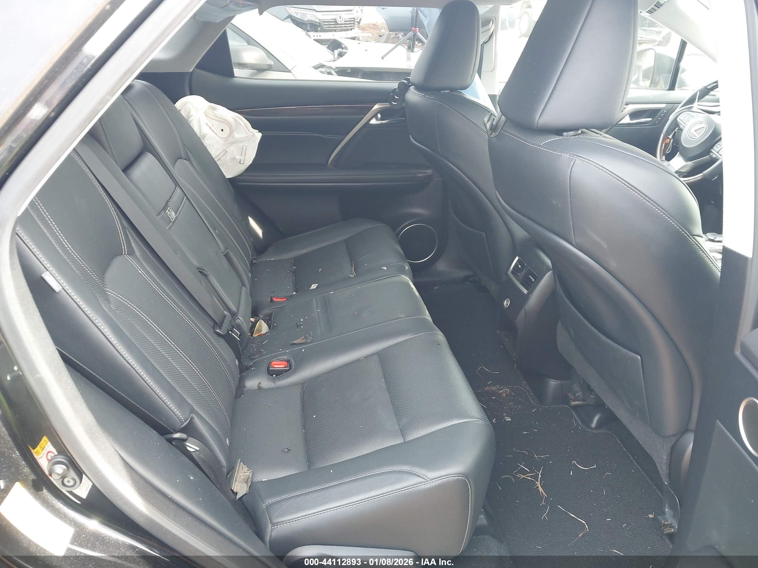 LEXUS RX image 8