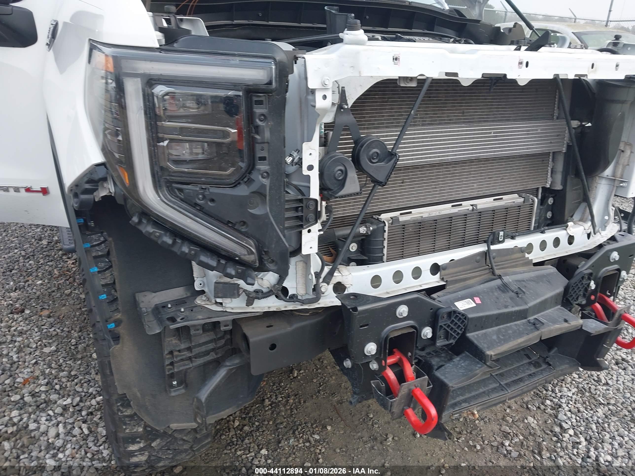 GMC SIERRA image 6