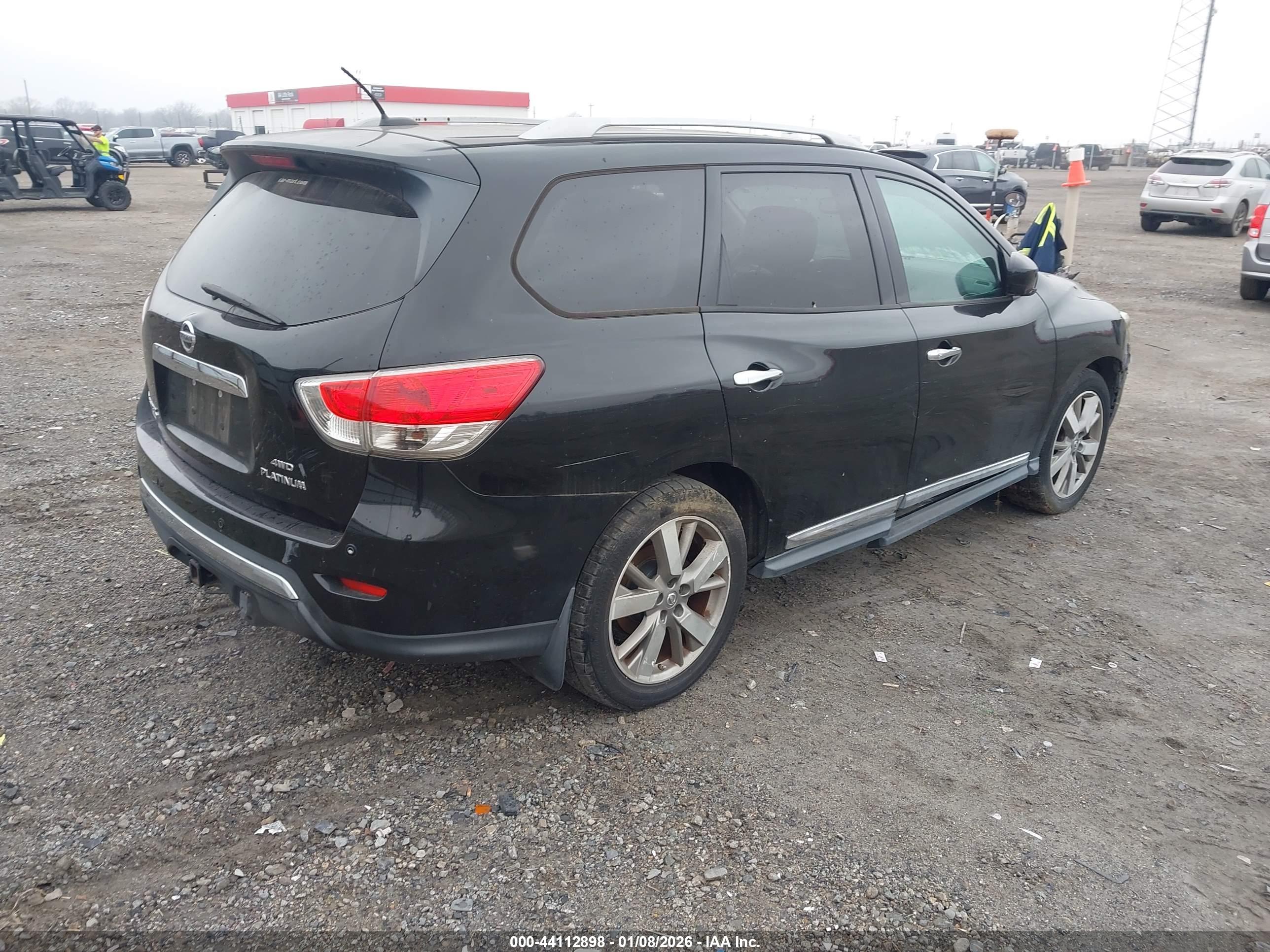 NISSAN PATHFINDER image 4