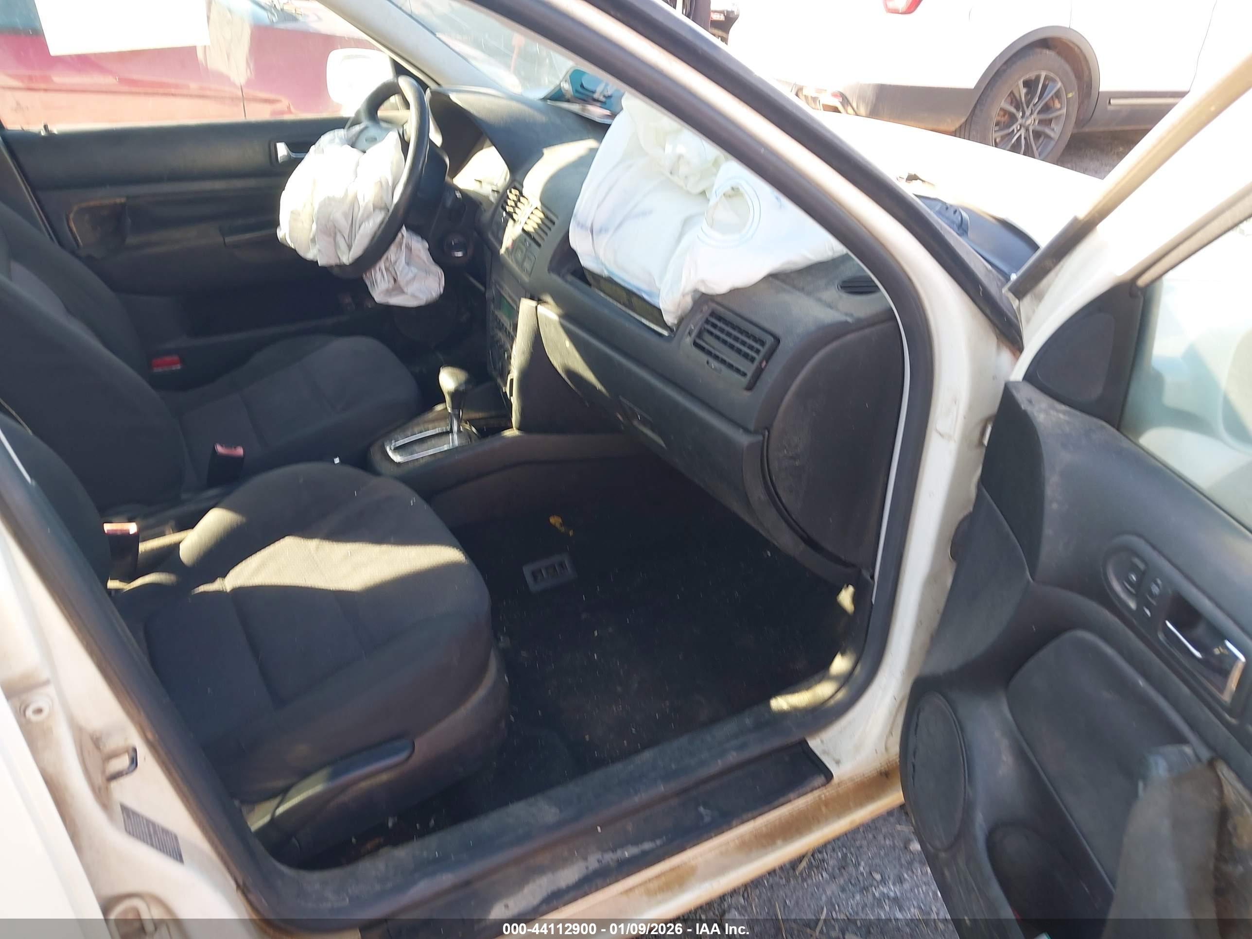 VOLKSWAGEN JETTA image 5