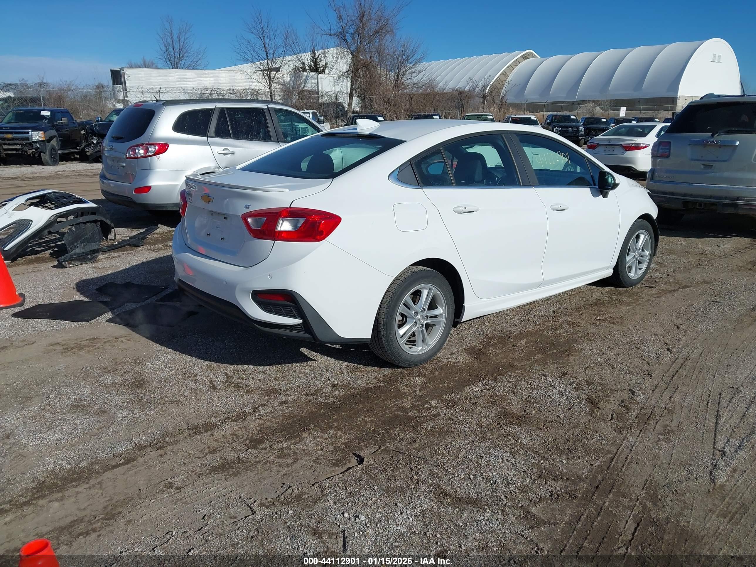 CHEVROLET CRUZE image 4