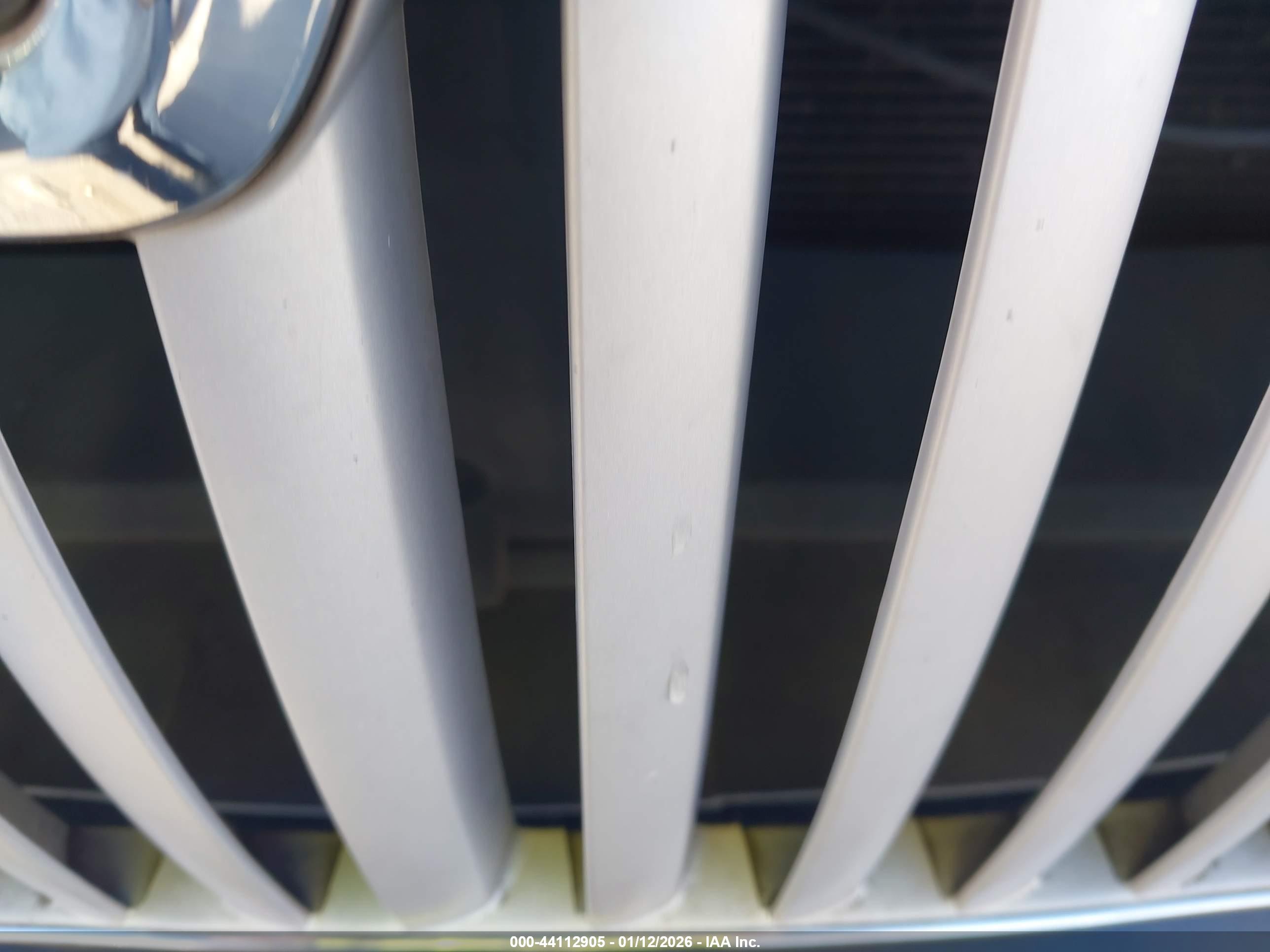 LINCOLN NAVIGATOR image 10