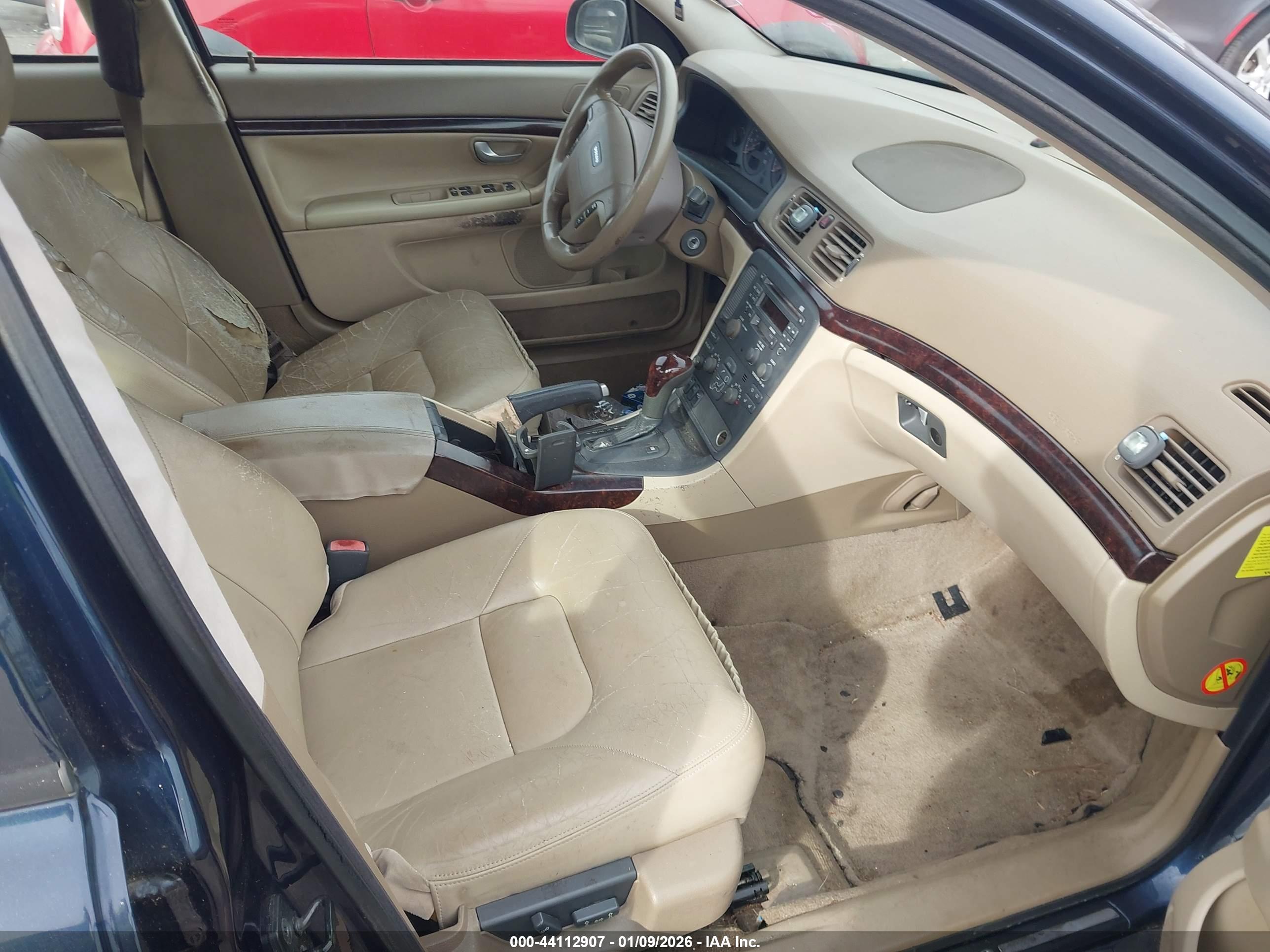 VOLVO S80 image 5