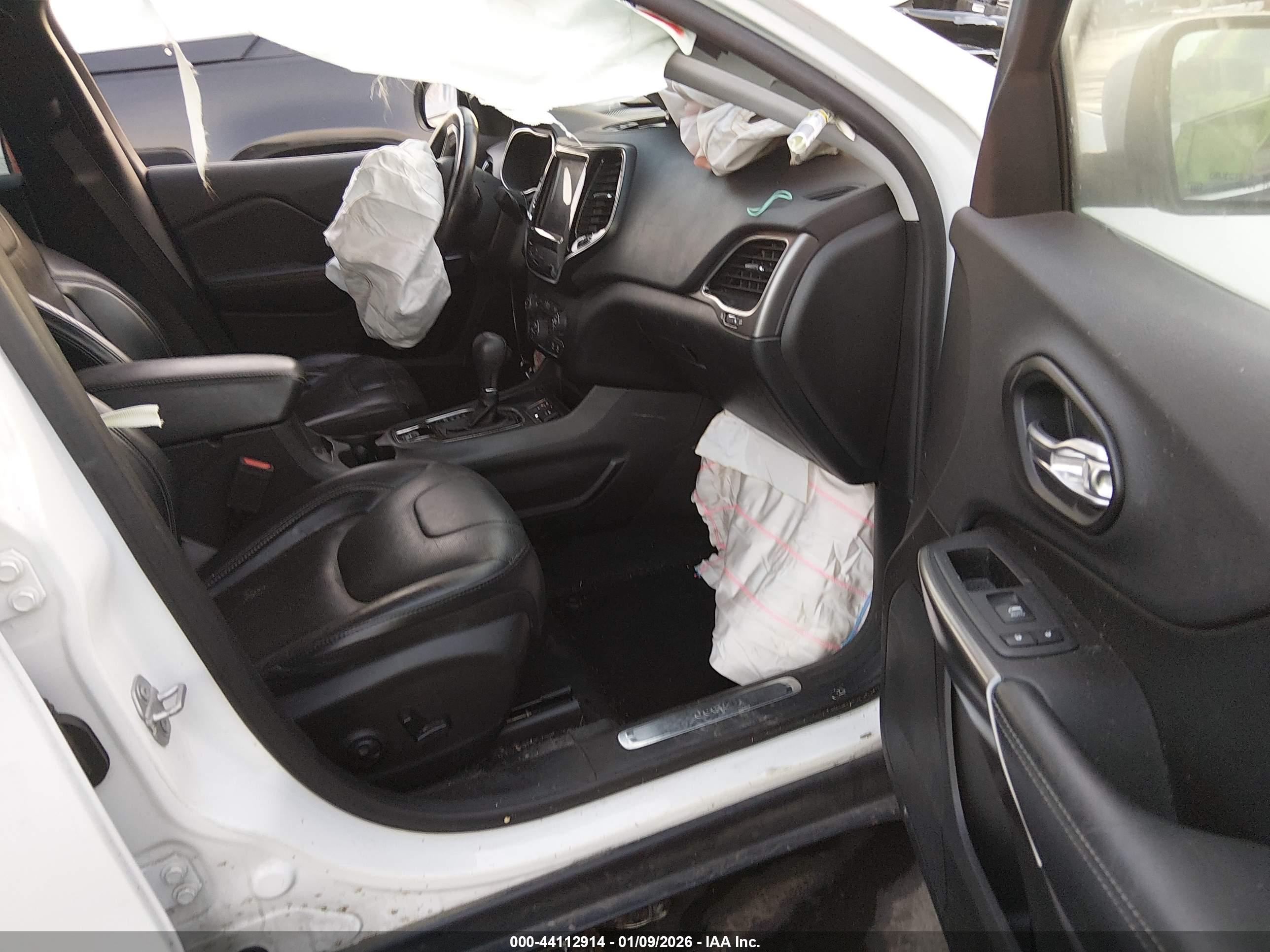 JEEP CHEROKEE image 5