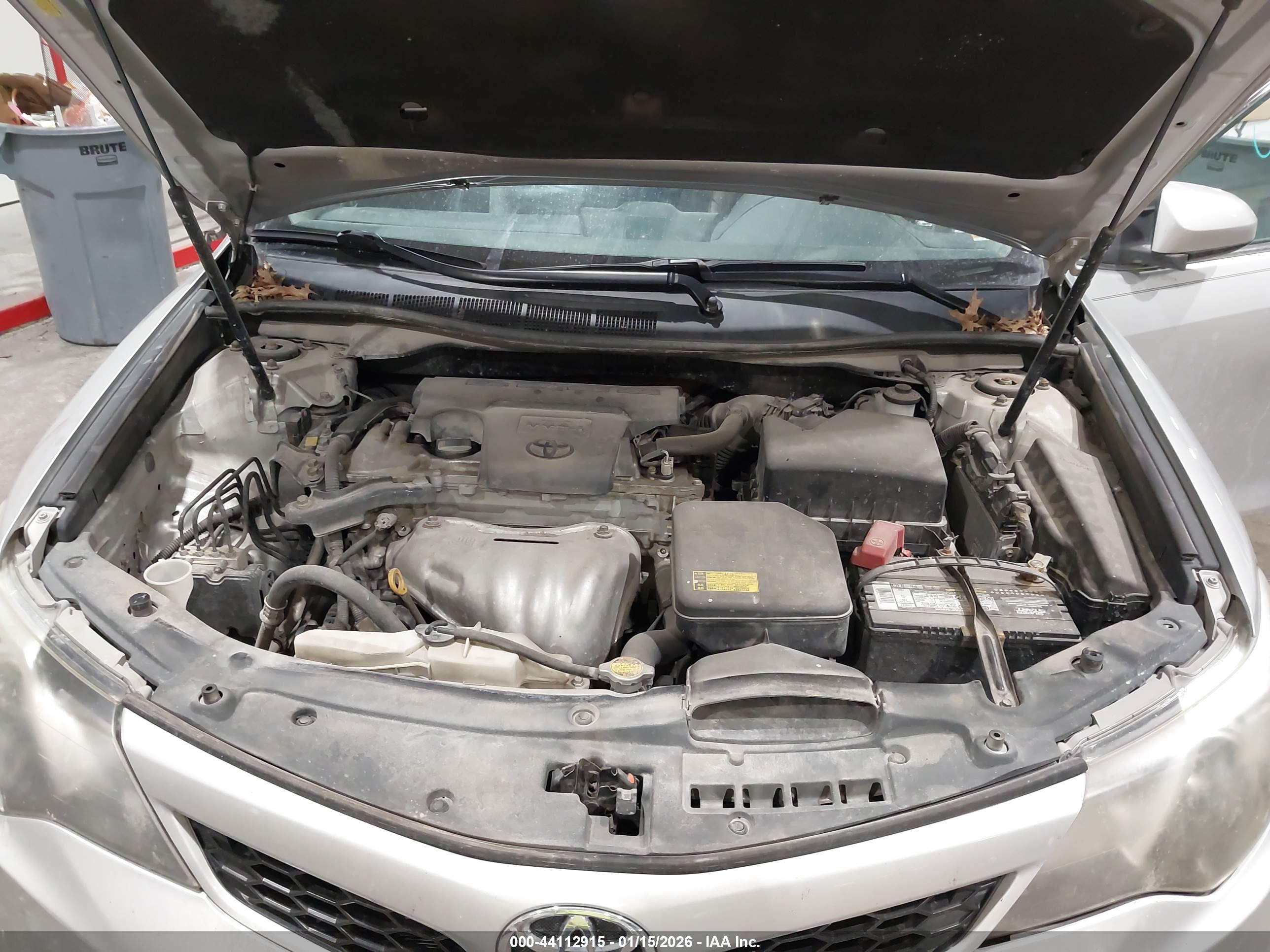 TOYOTA CAMRY image 10