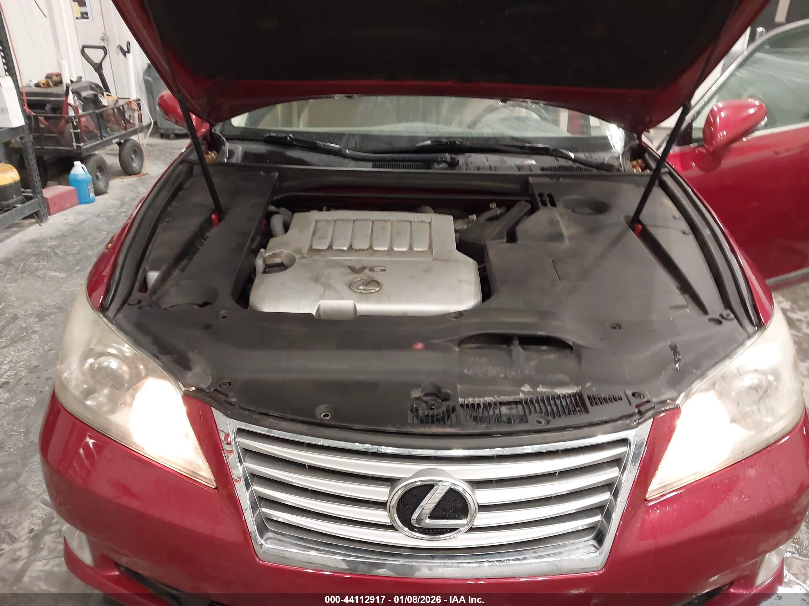 LEXUS ES image 10