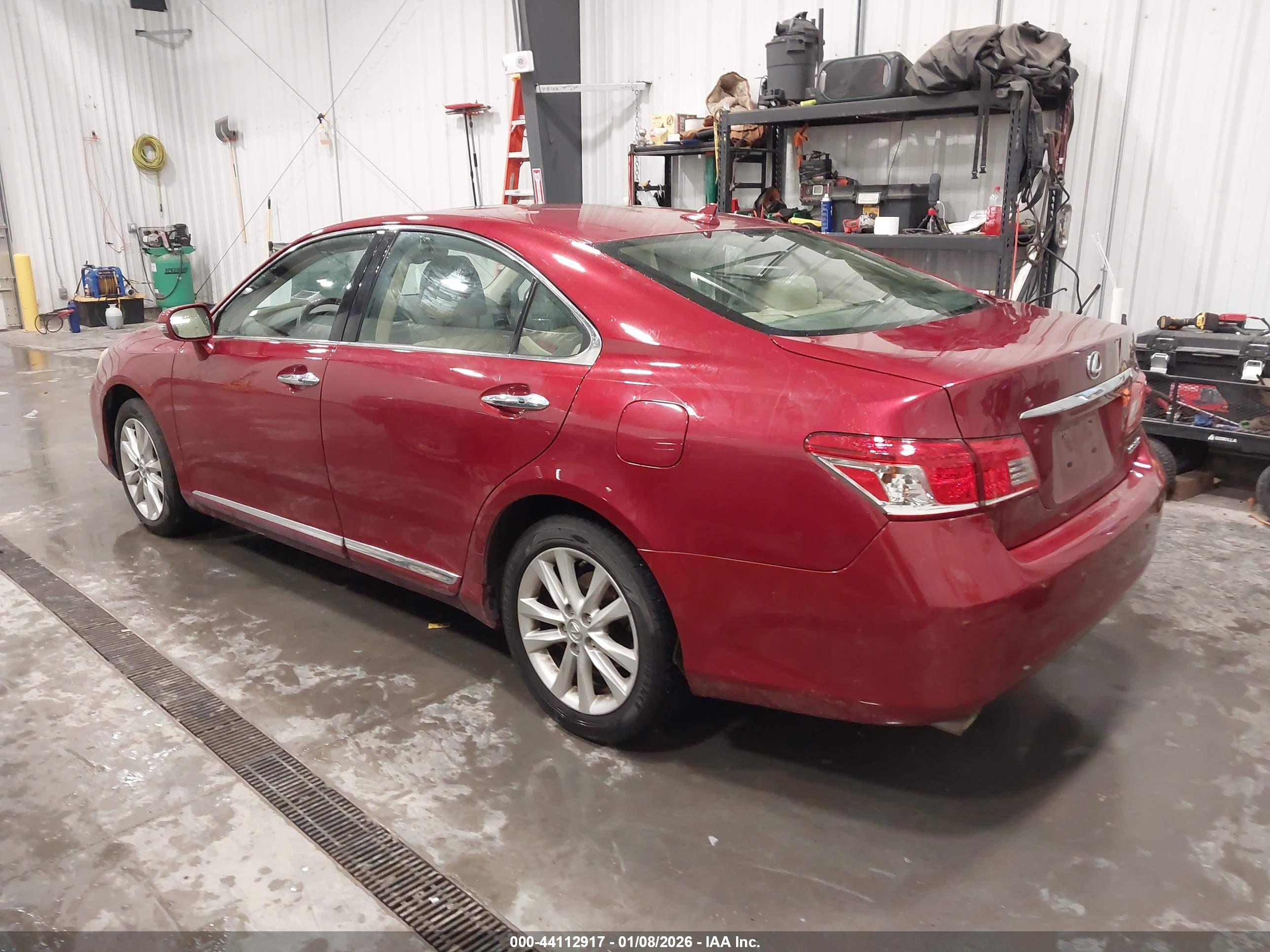 LEXUS ES image 3