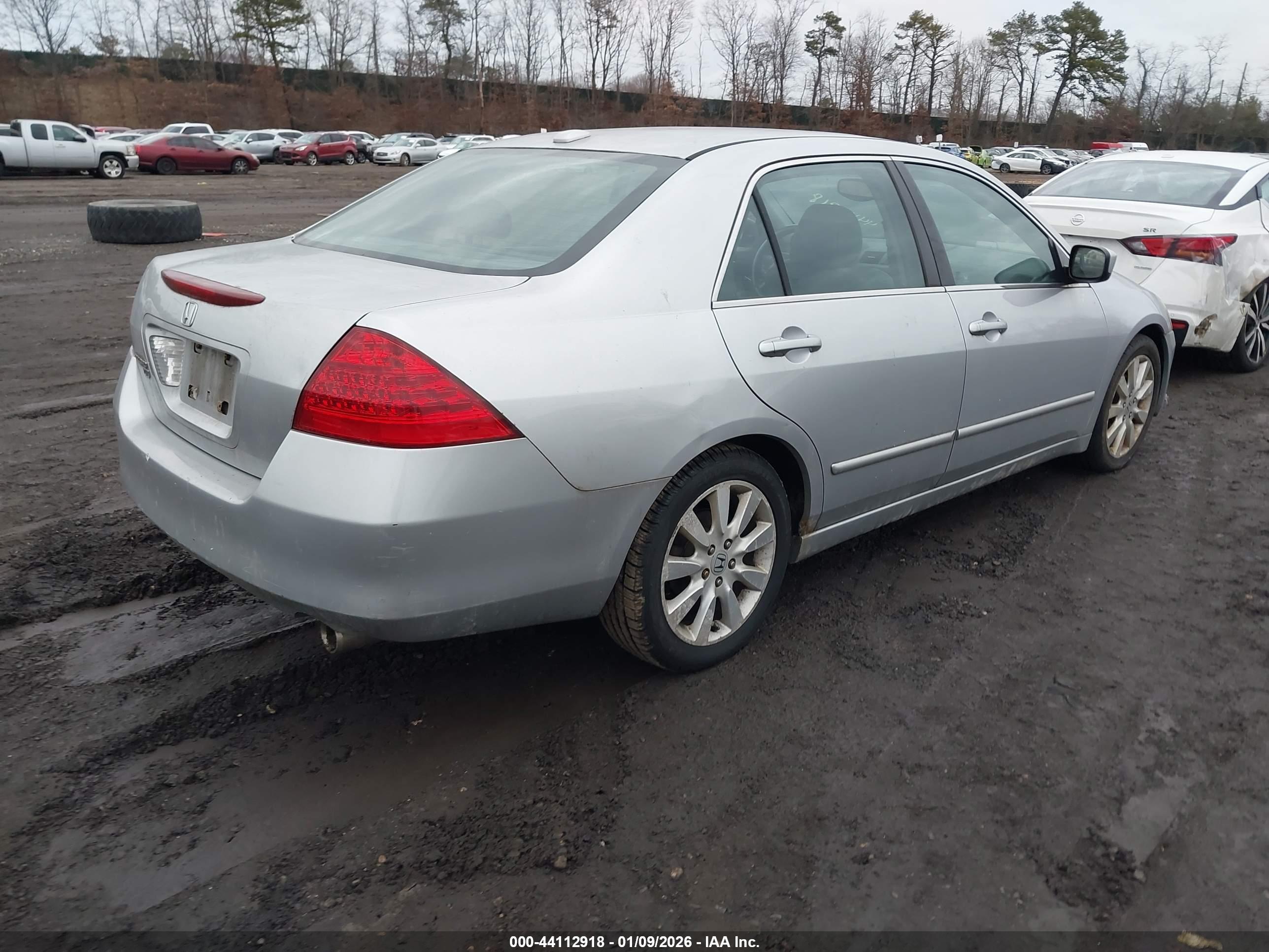 HONDA ACCORD image 4
