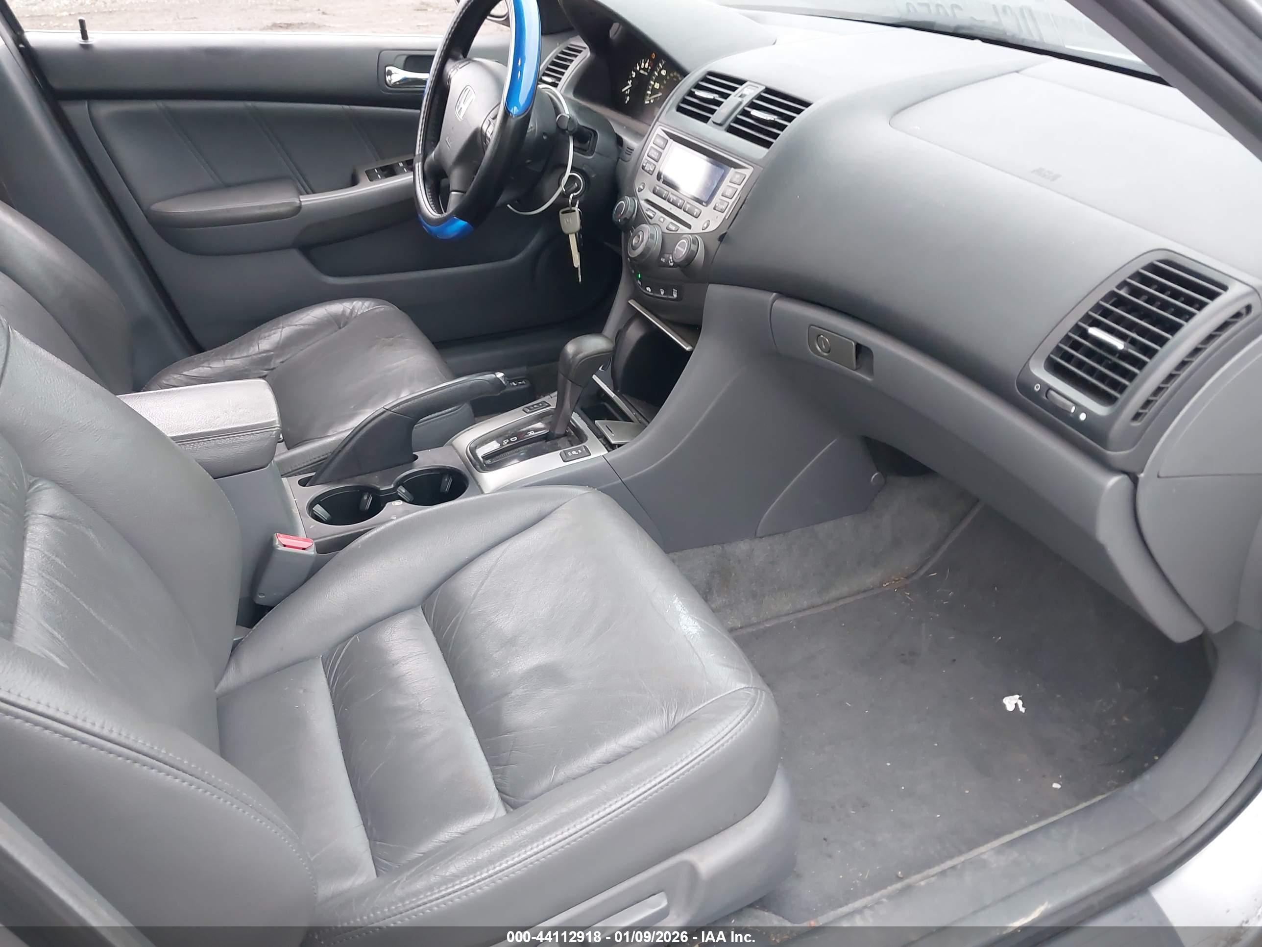 HONDA ACCORD image 5