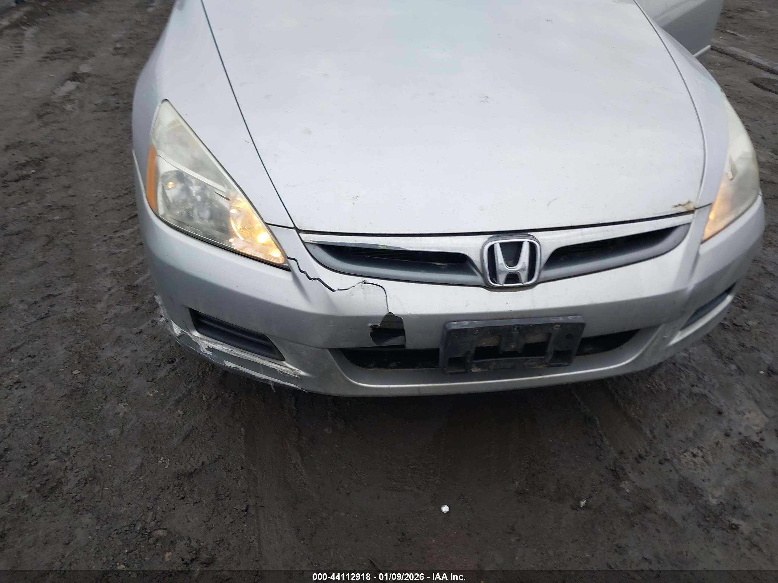 HONDA ACCORD image 6