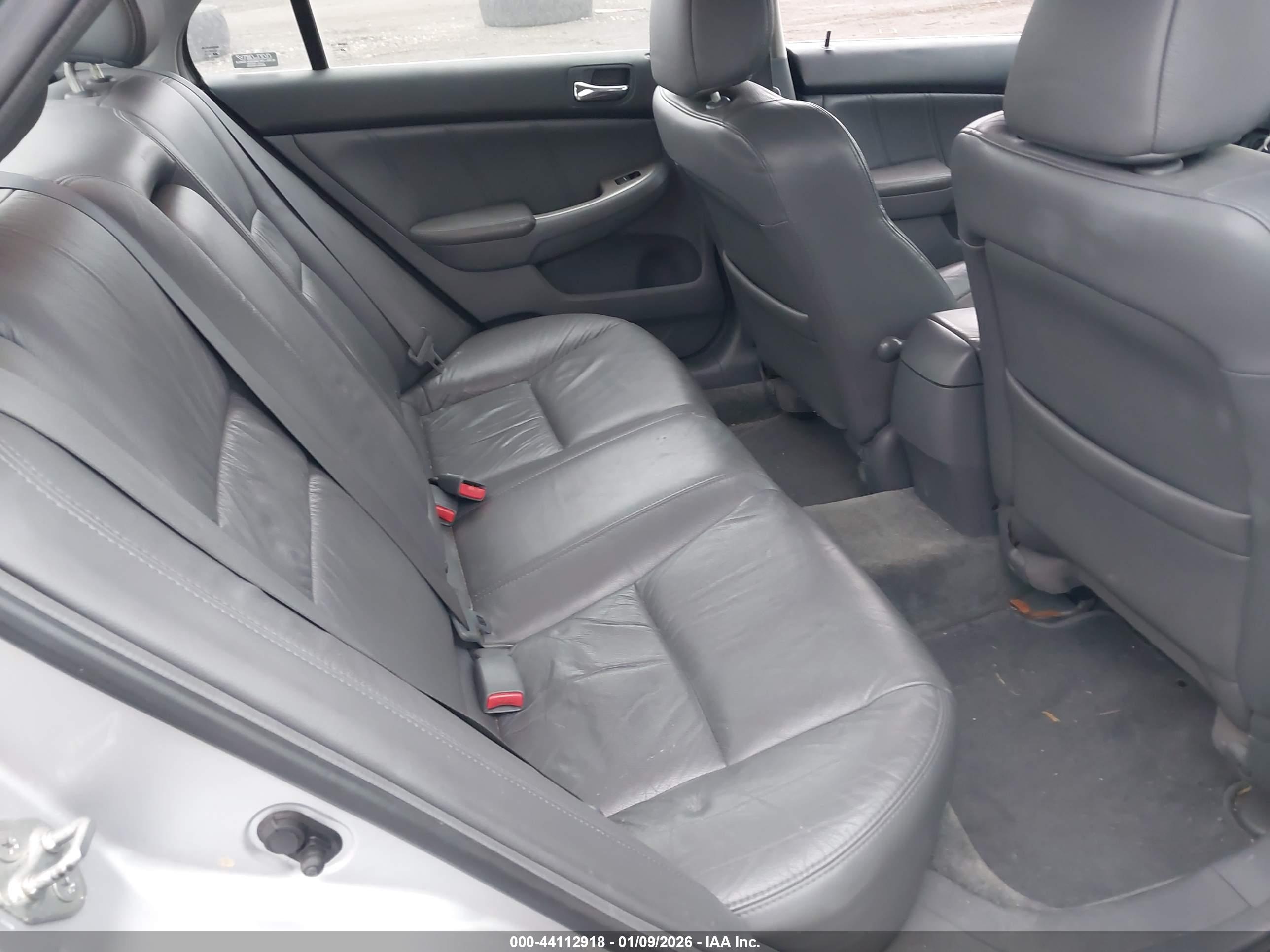 HONDA ACCORD image 8