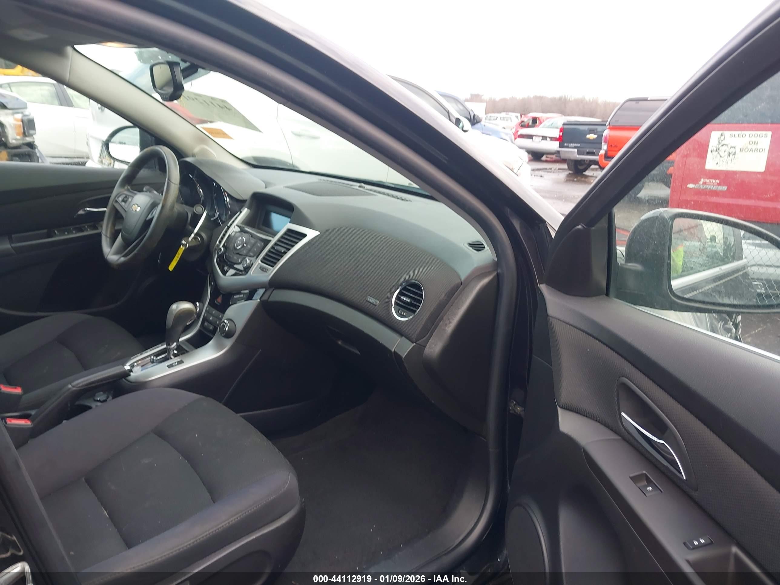 CHEVROLET CRUZE image 5