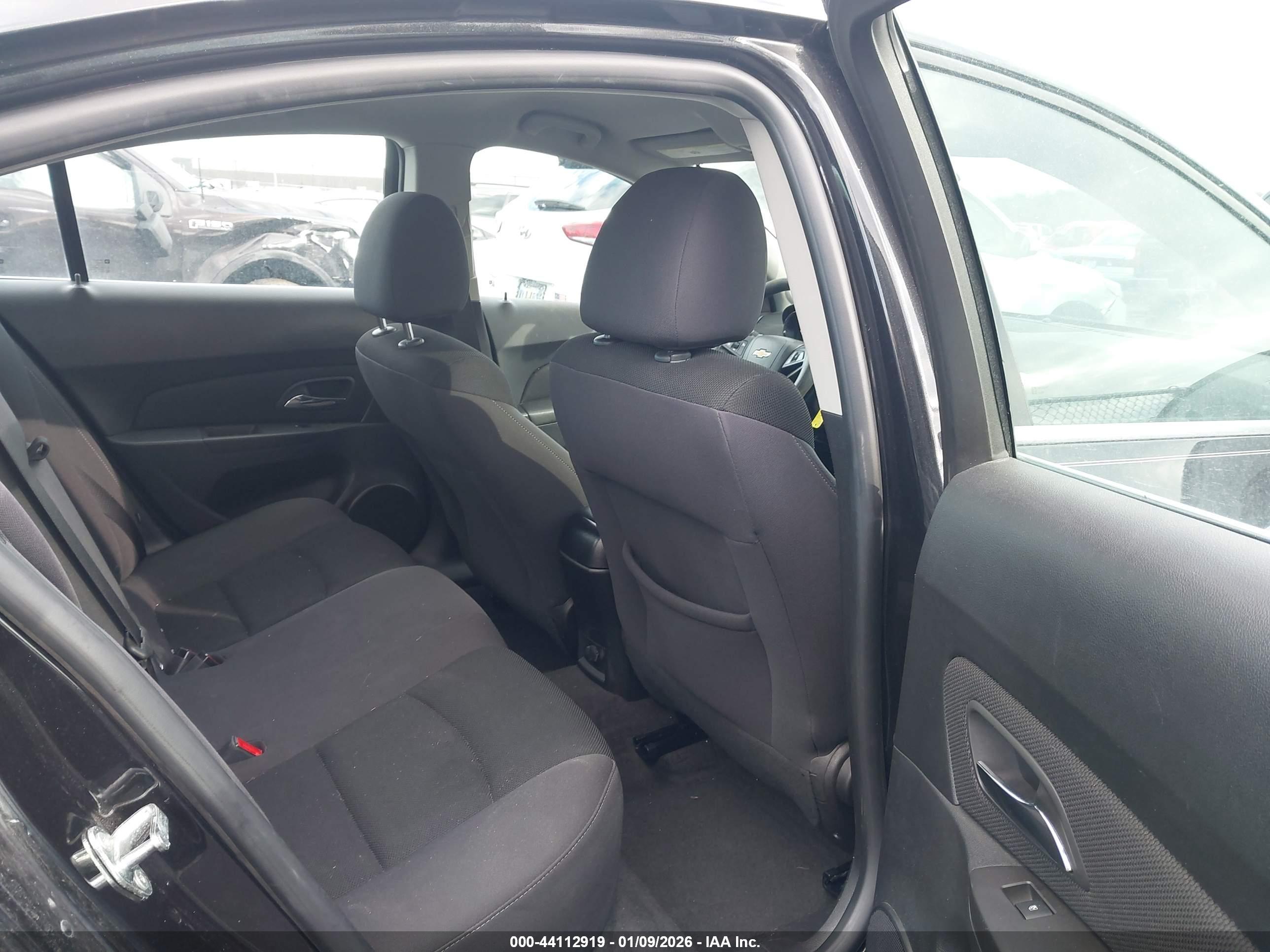 CHEVROLET CRUZE image 8