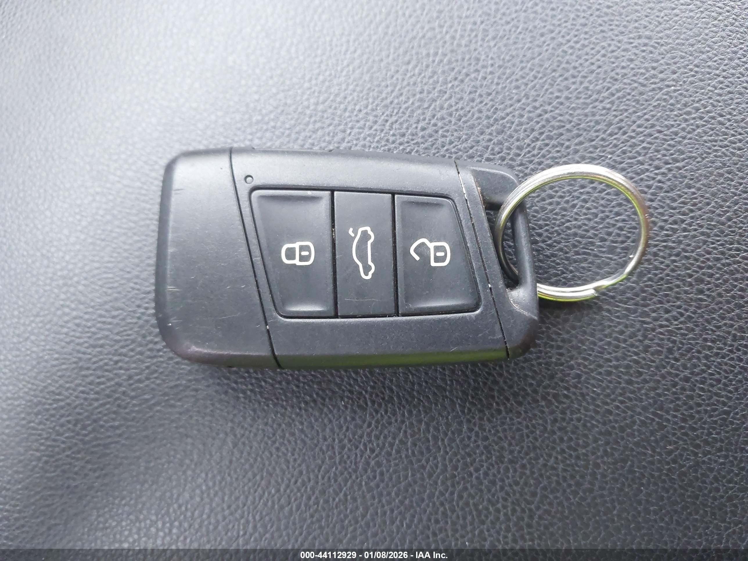 VOLKSWAGEN ATLAS image 11