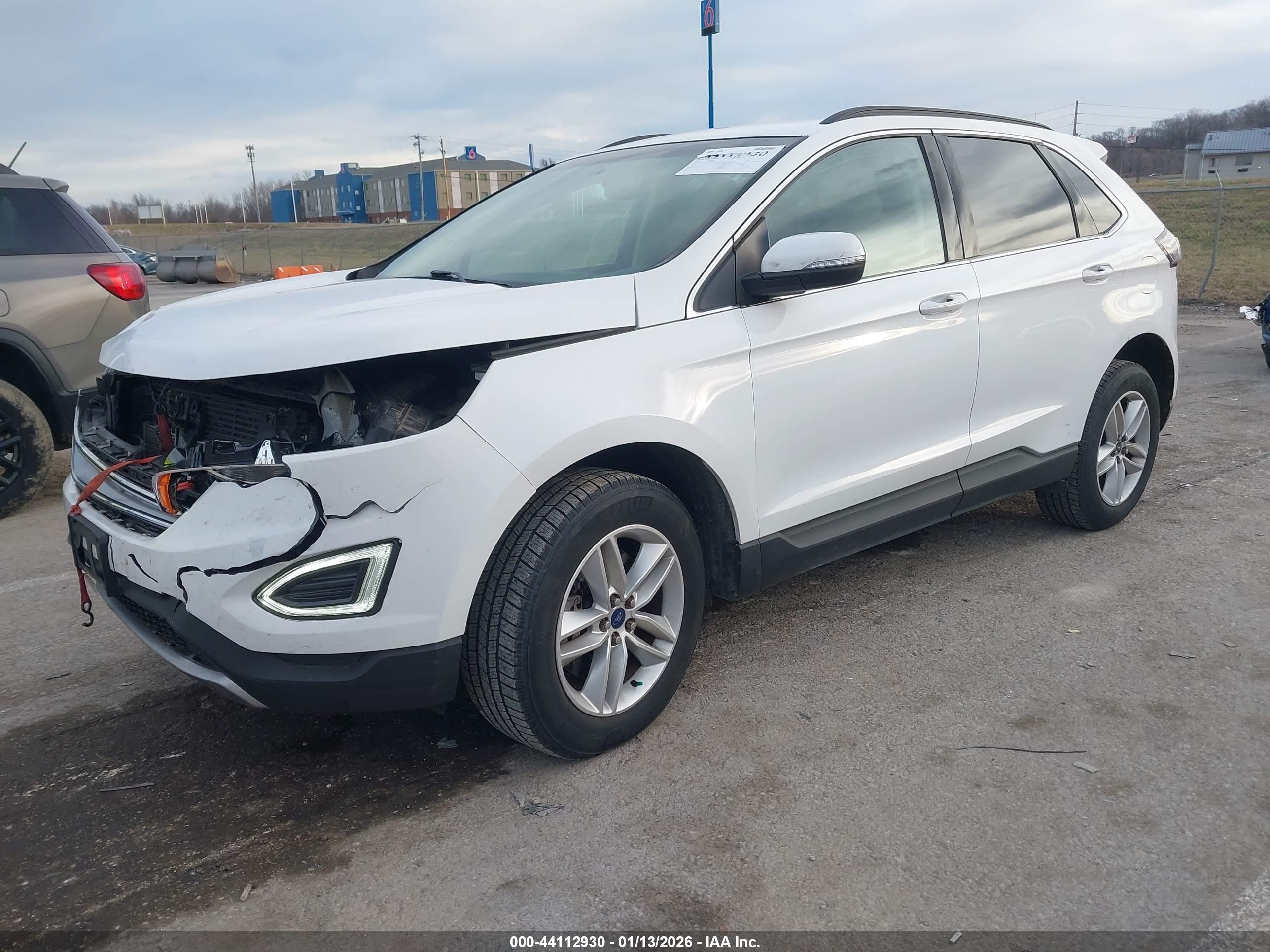FORD EDGE image 2
